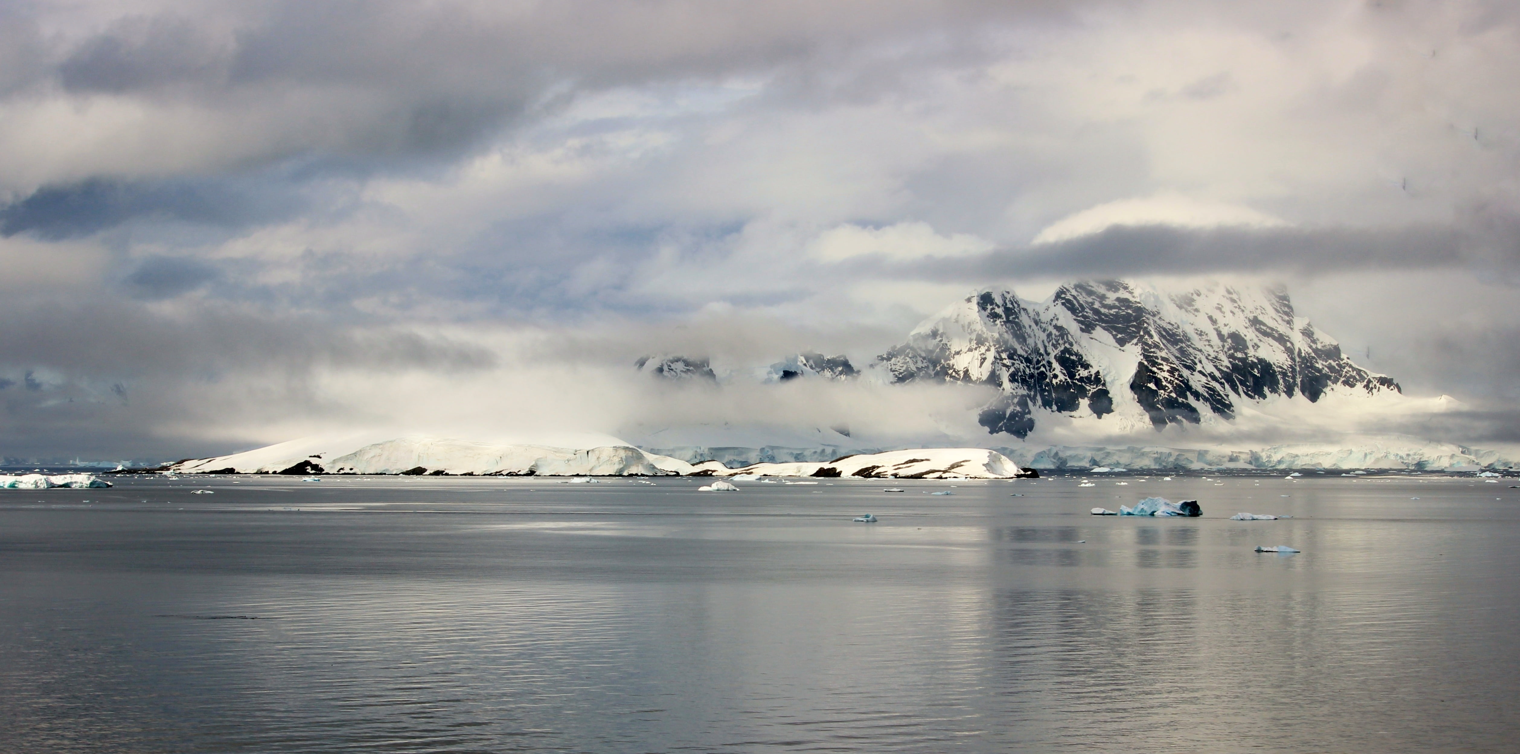 mountains, melting, ocean, winter, 4K, water, zing, iceland, frozen, snow, sea, ice Floe, clouds, beauty in nature, landscape, cloud - sky, no people, HD Wallpaper