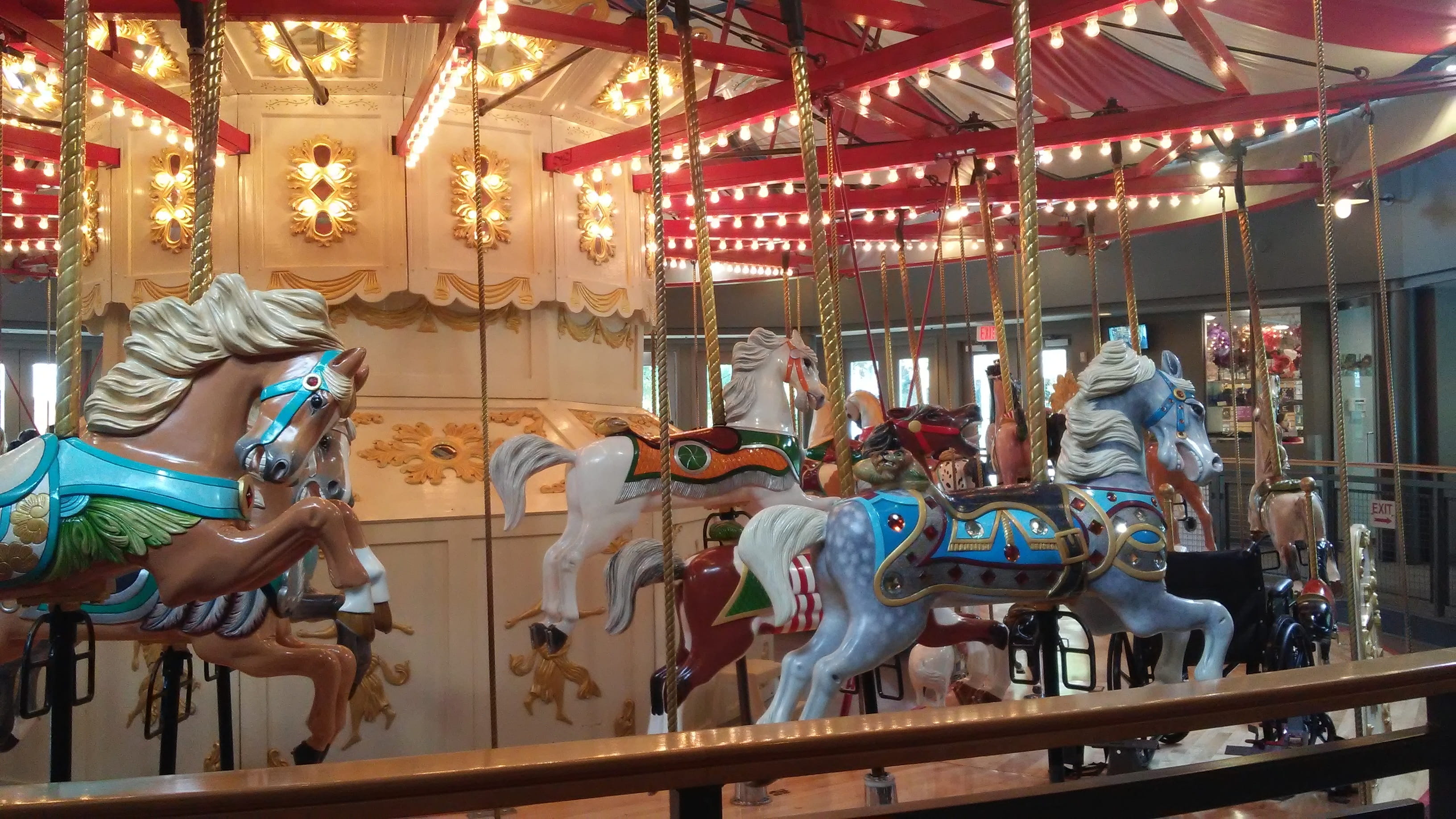 animal representation, park, merry-go-round, livestock, domestic, mammal, foreign, carousel, representation, leisure activity, illuminated, foreign countries, HD Wallpaper
