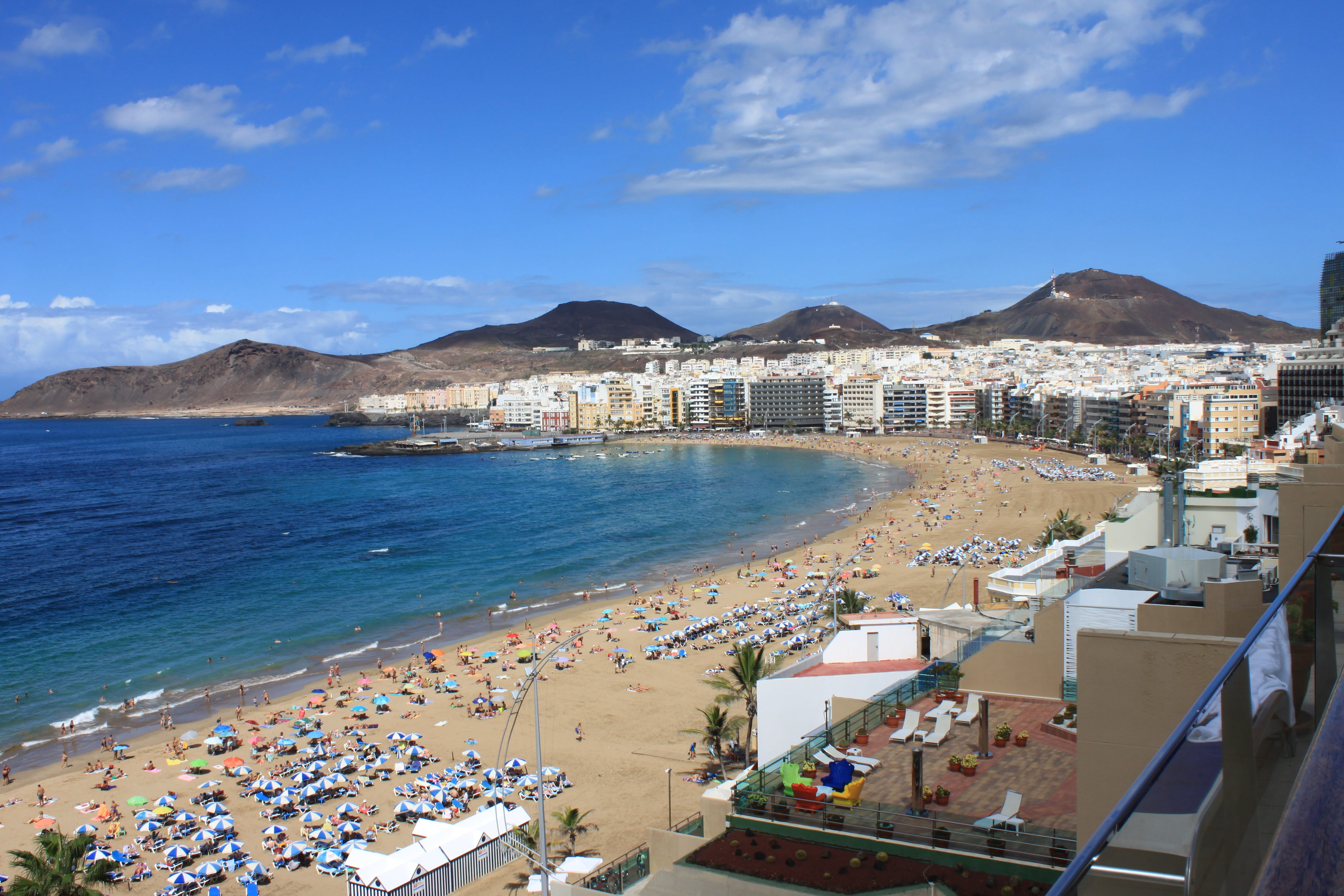 cloud - sky, outdoors, cityscape, travel, beach, sky, architecture, gran canaria, sea, high angle view, spain, s, mountain, view, city, canary islands, HD Wallpaper