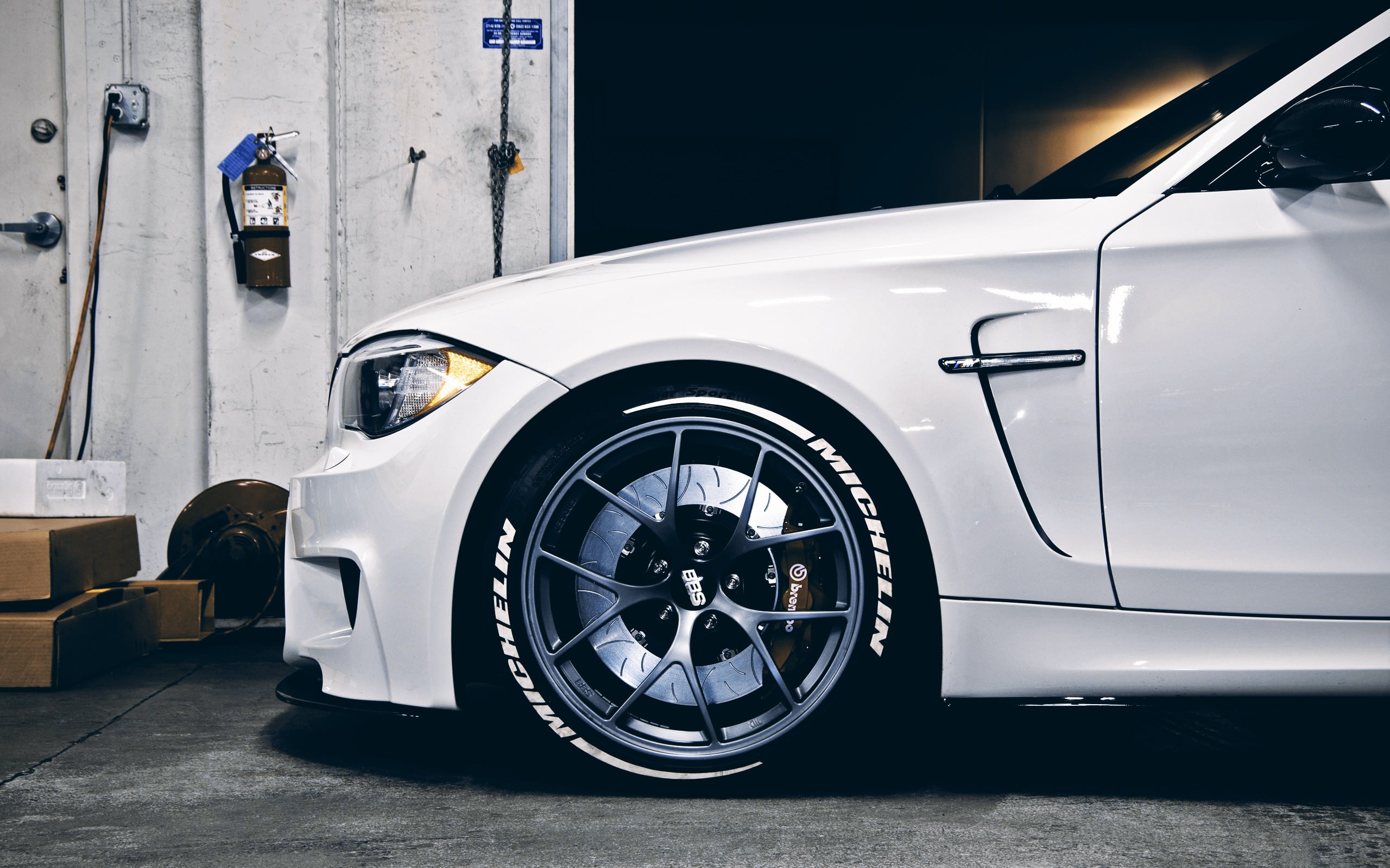 2K, BBS, day, mode of transportation, no people, BMW M1 Coupe, wheel, Brembo, stationary, land vehicle, garage, building exterior, Michelin, architecture, HD Wallpaper