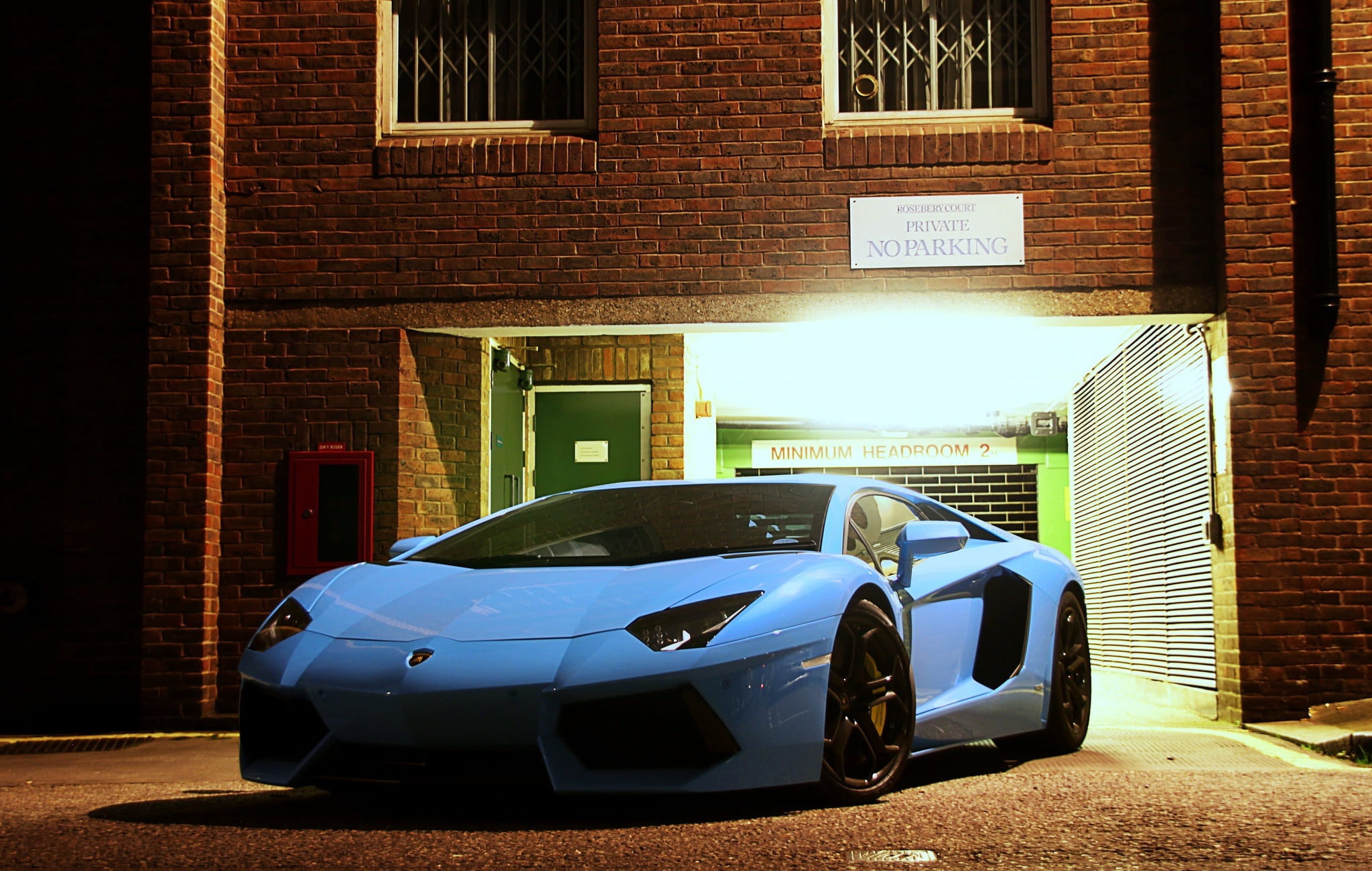 architecture, luxury, transportation, brick wall, building exterior, land Vehicle, car, city, technology, urban Scene, street, red, motor vehicle, day, HD Wallpaper