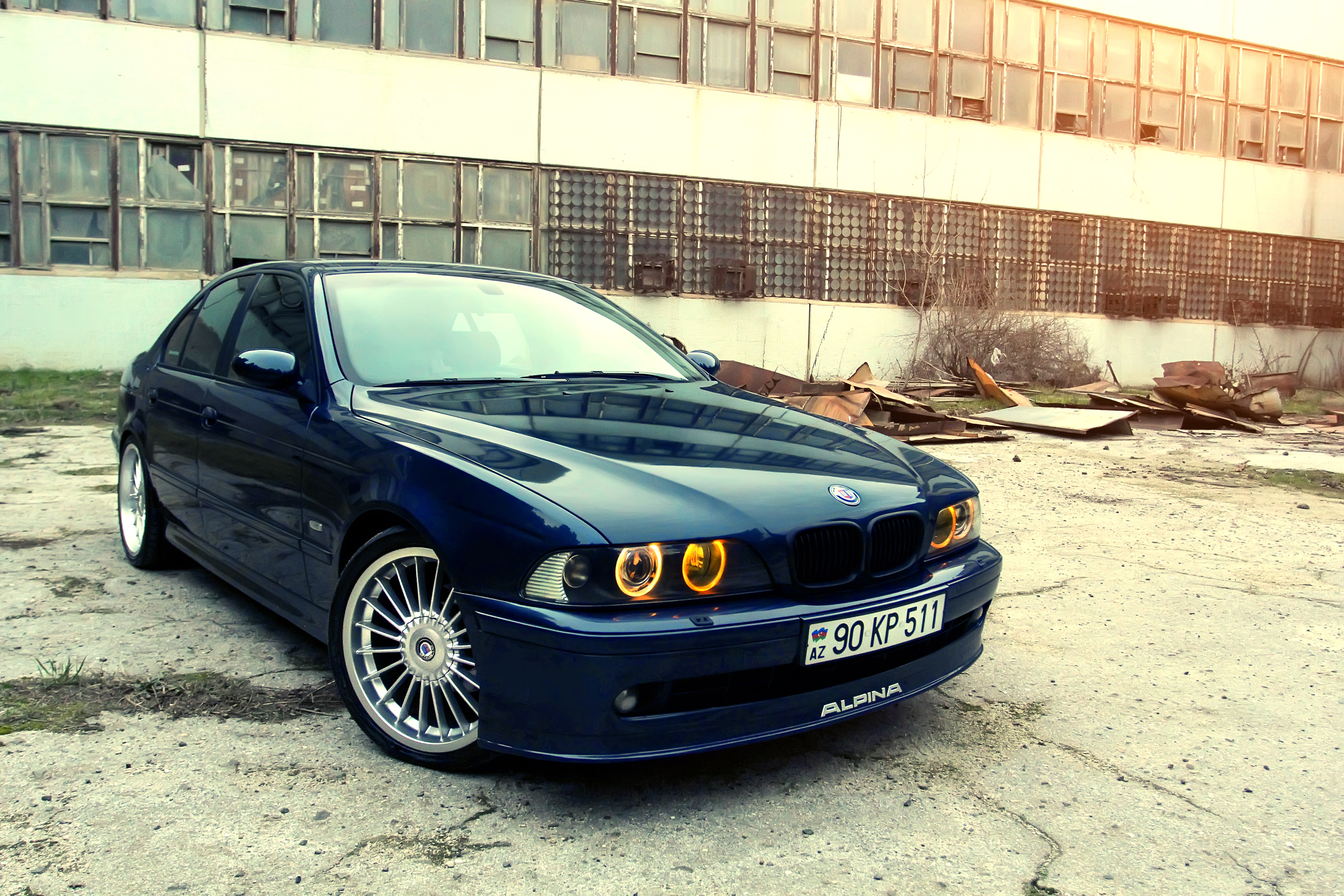 modern, reflection, chrome, city, editorial, engine, retro Styled, grille, no People, b10, front View, building exterior, bMW, alpina, old, new, design, HD Wallpaper