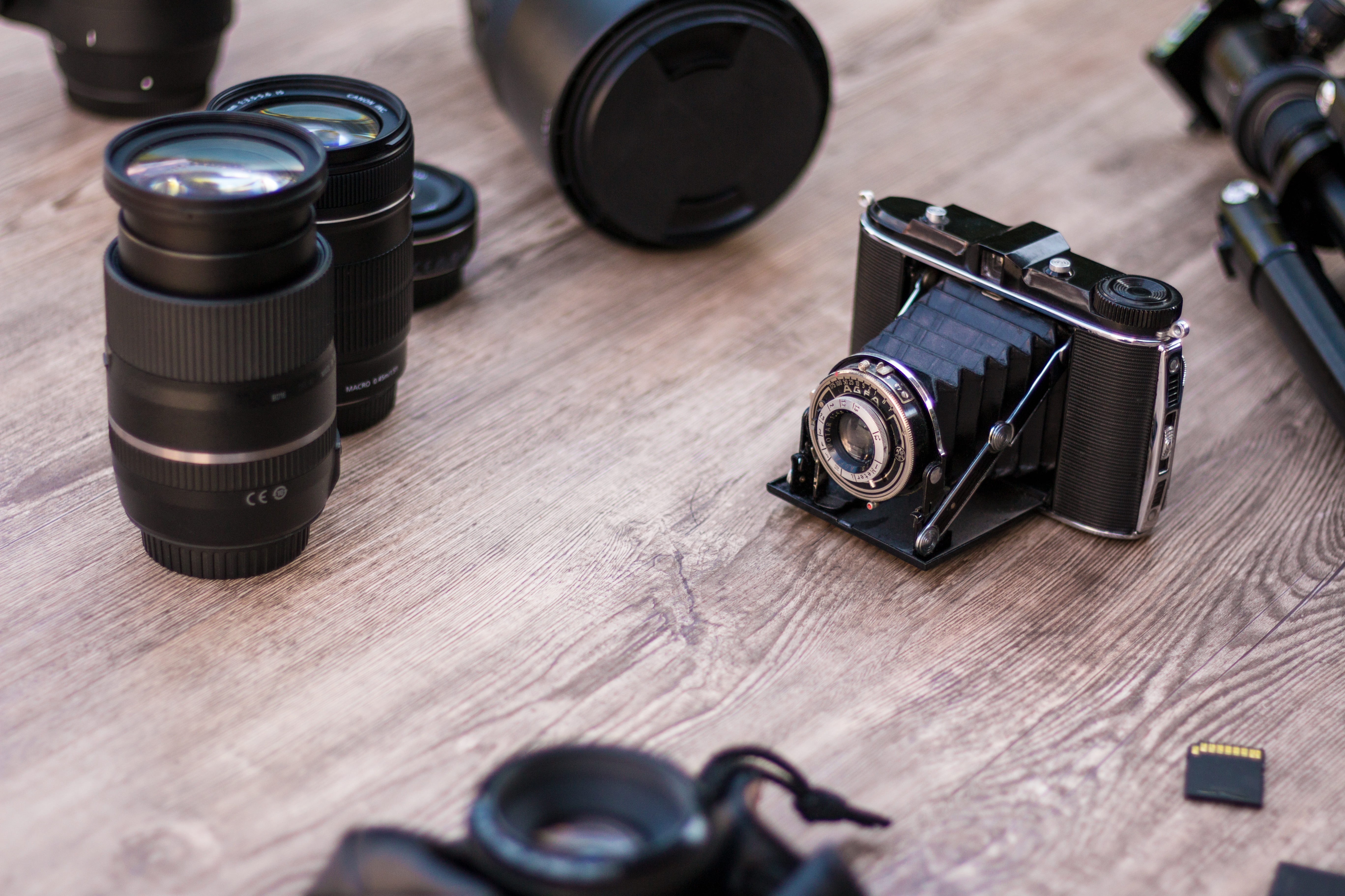 out of date, 5K, quality, handy, glass, slr camera, analog camera, former, blasbalgen, still life, photography, close, antique, film, photo professional, HD Wallpaper