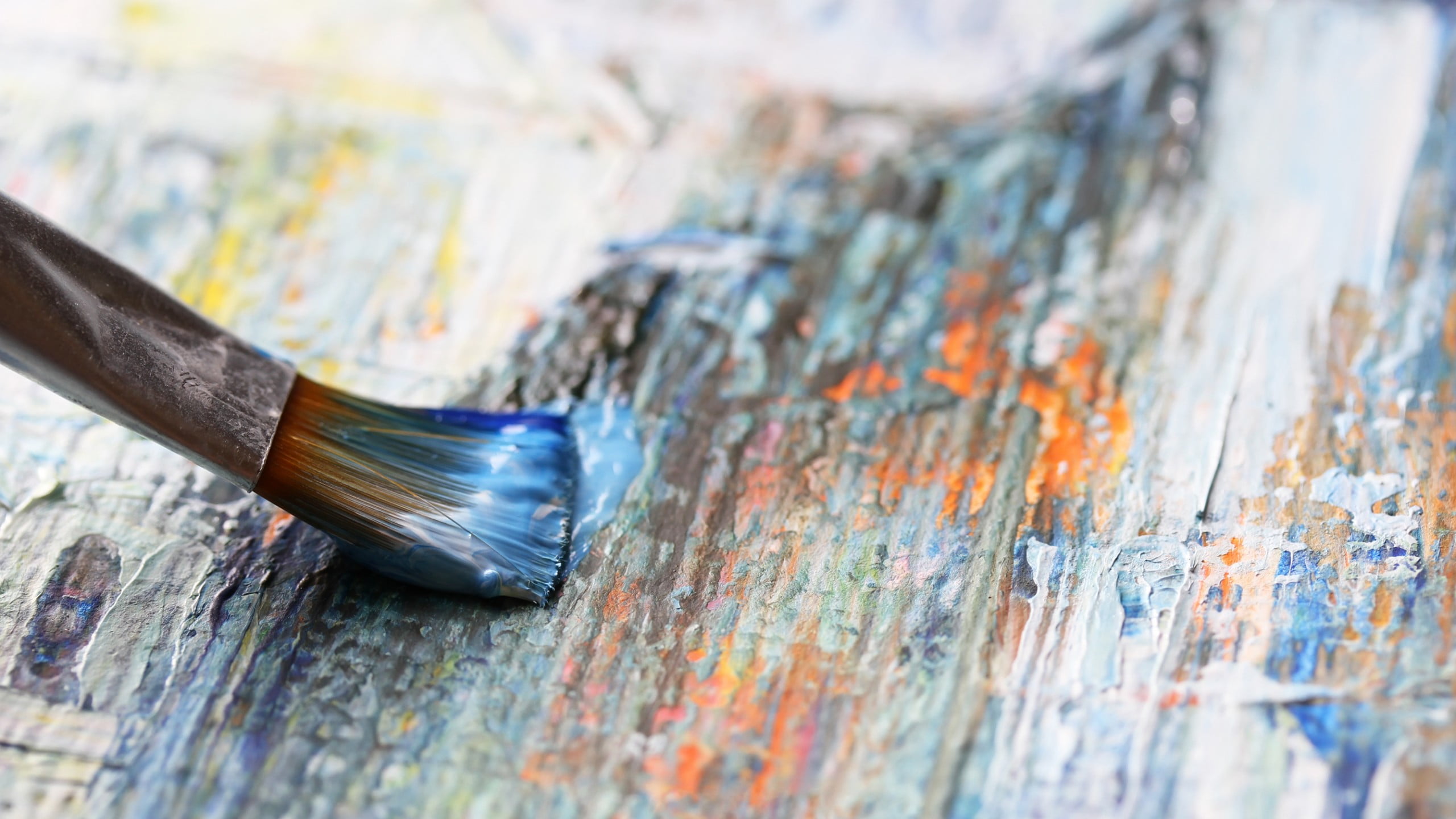 blue, 2K, indoors, art and craft, wooden surface, extreme close-up, textile, art and craft equipment, mixing, floral, red, painting, still life, equipment, HD Wallpaper
