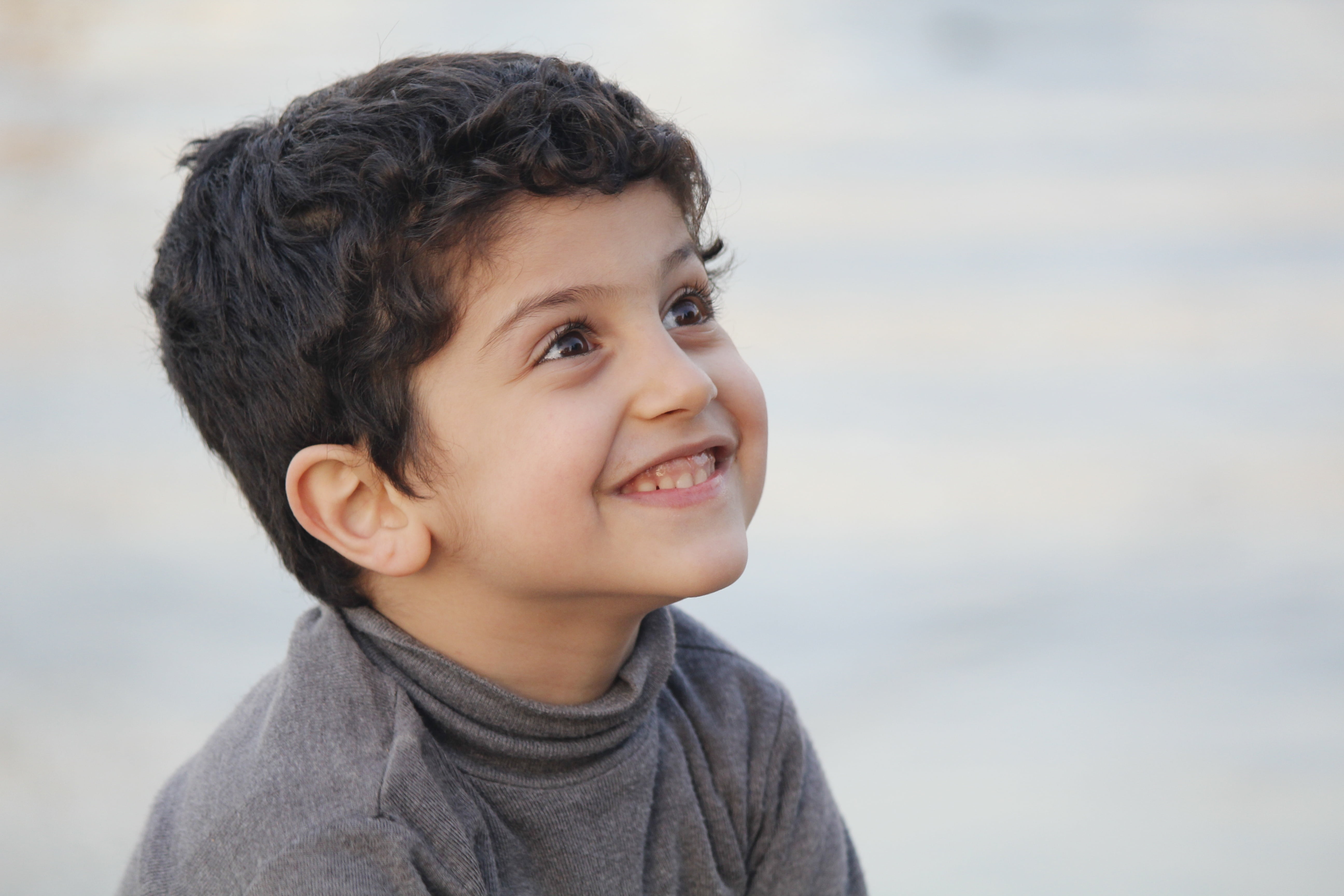 selective, smiling, 5K, men, cute, headshot, outdoors, emotion, one Person, focus on foreground, laugh, happiness, looking At Camera, baghdad, one Boy Only, HD Wallpaper