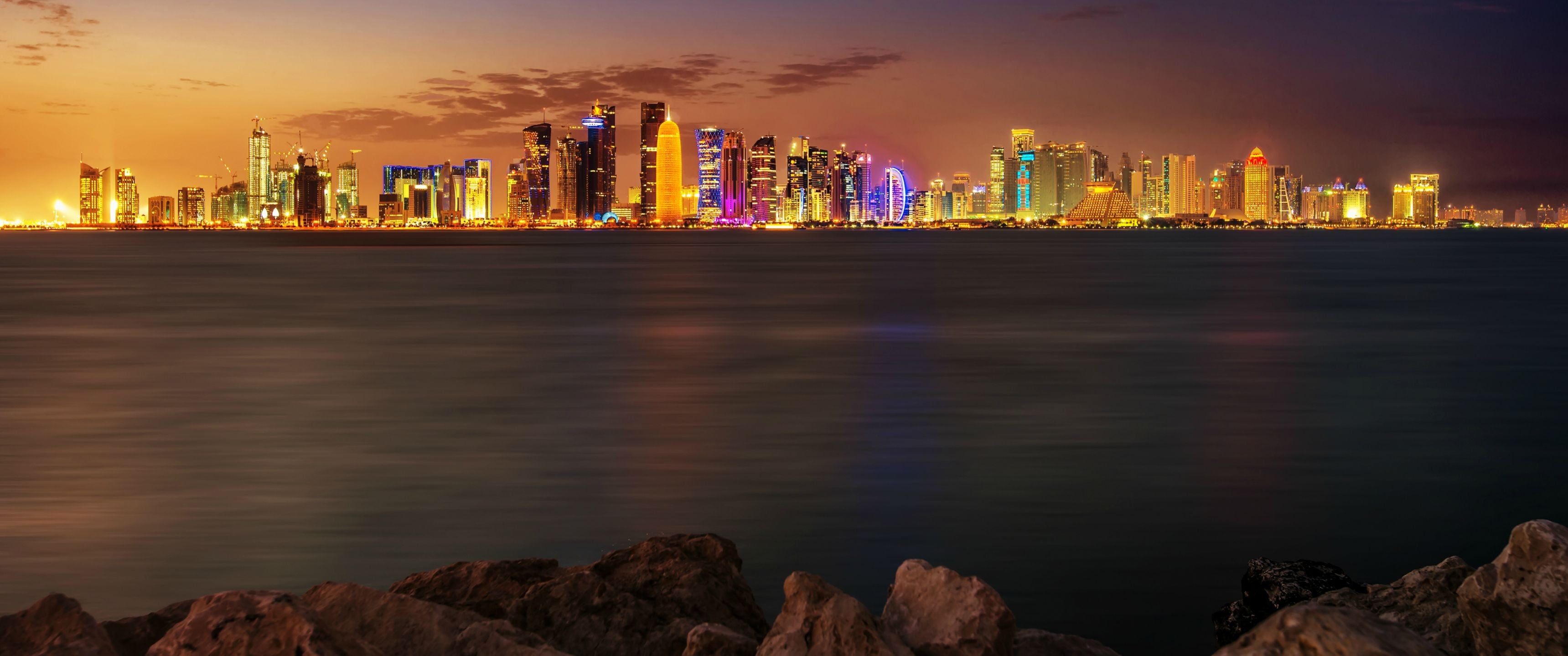 residential district, building exterior, building, office building exterior, urban skyline, sky, water, modern, night, buildings, assorted, built structure, HD Wallpaper
