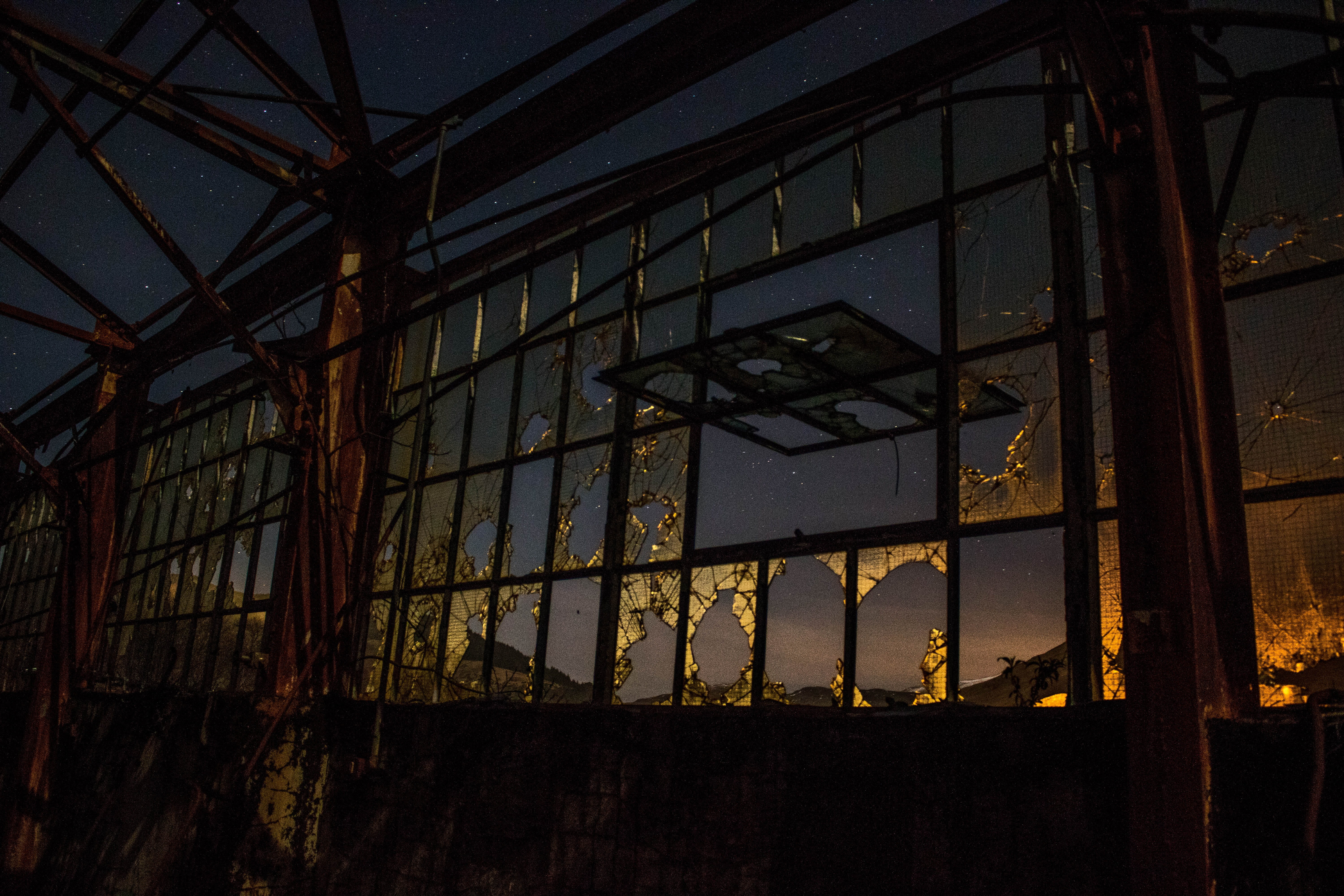 building, run-down, built structure, sky, amateur, nightsky, decline, nature, dark, canon, 5K, urban, exploration, transparent, no people, ruined, low angle view, HD Wallpaper