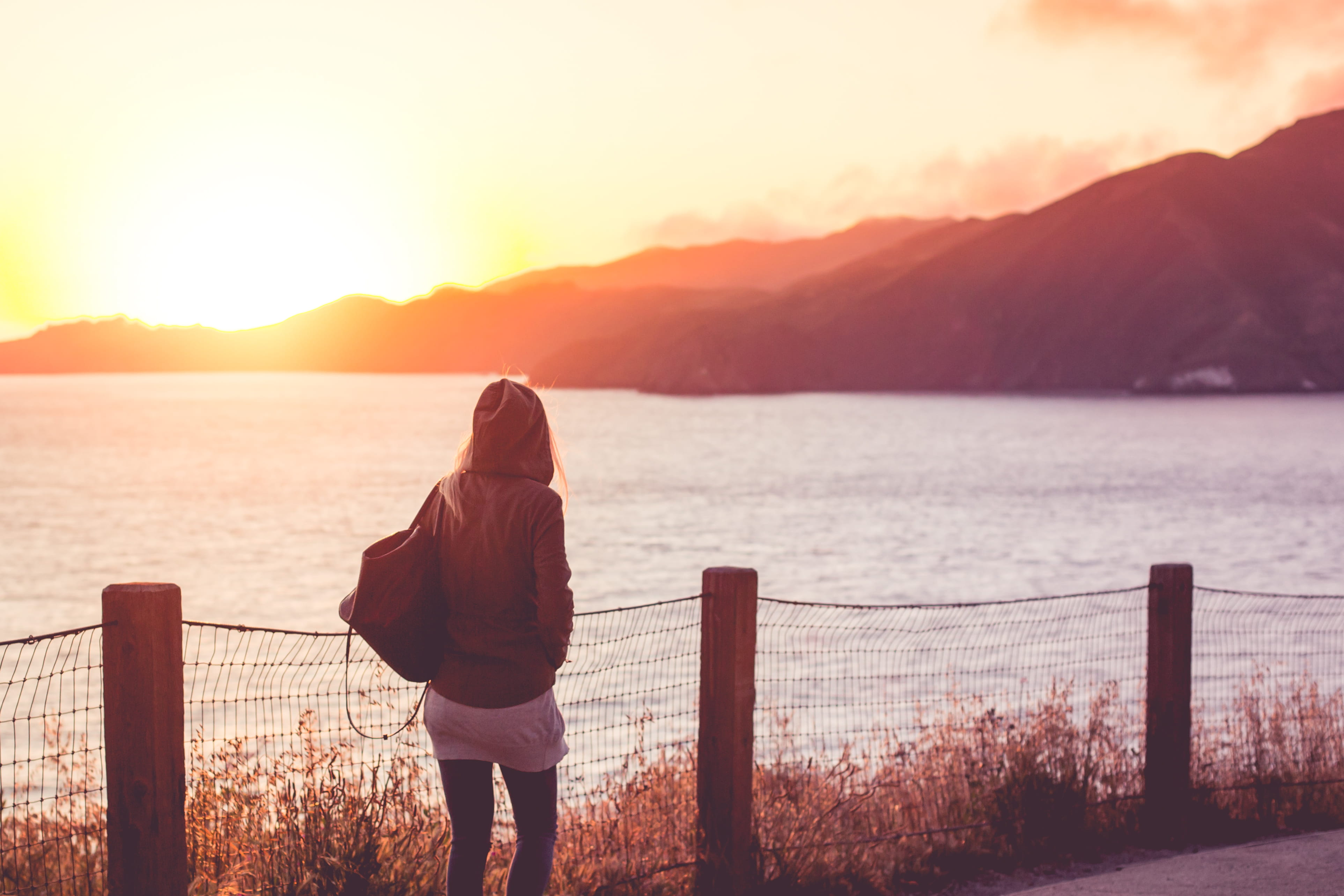 beauty In Nature, girl, mountain, one woman only, sea, lake, Walk, coastline, hood - clothing, near, evening, tranquil Scene, railing, copy Space, water, HD Wallpaper