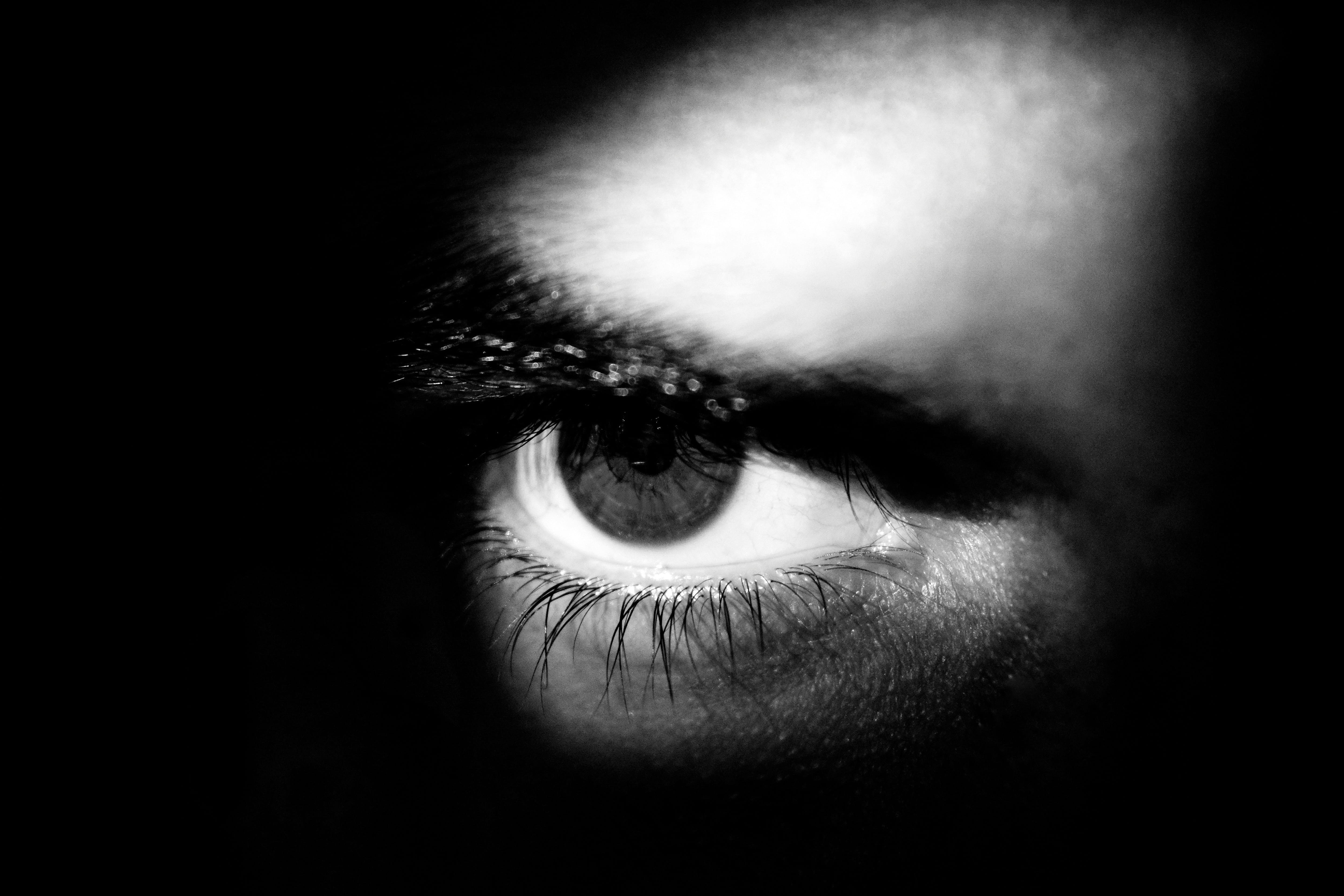 face, 4K, sensory perception, body part, fashionPeople, person, eyeball, eye, young adult, man, looking at camera, mood, beautiful woman, eyelash, dark, HD Wallpaper