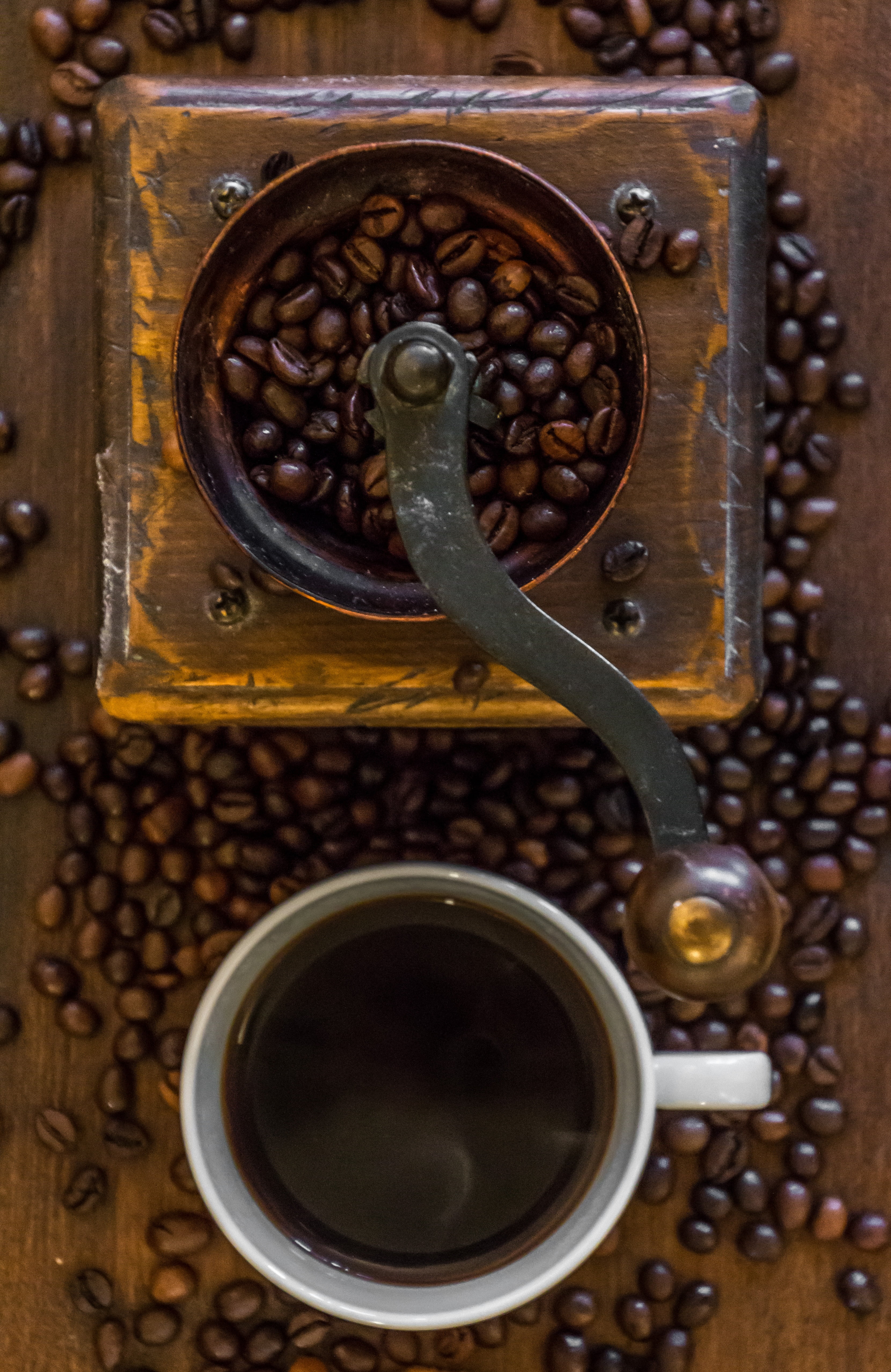 coffee, beans, 4K, coffee grinder, coffee - drink, brown, coffee cup, drink, directly above, stimulant, wood - Material, white, no people, coffee drink, Phone HD Wallpaper