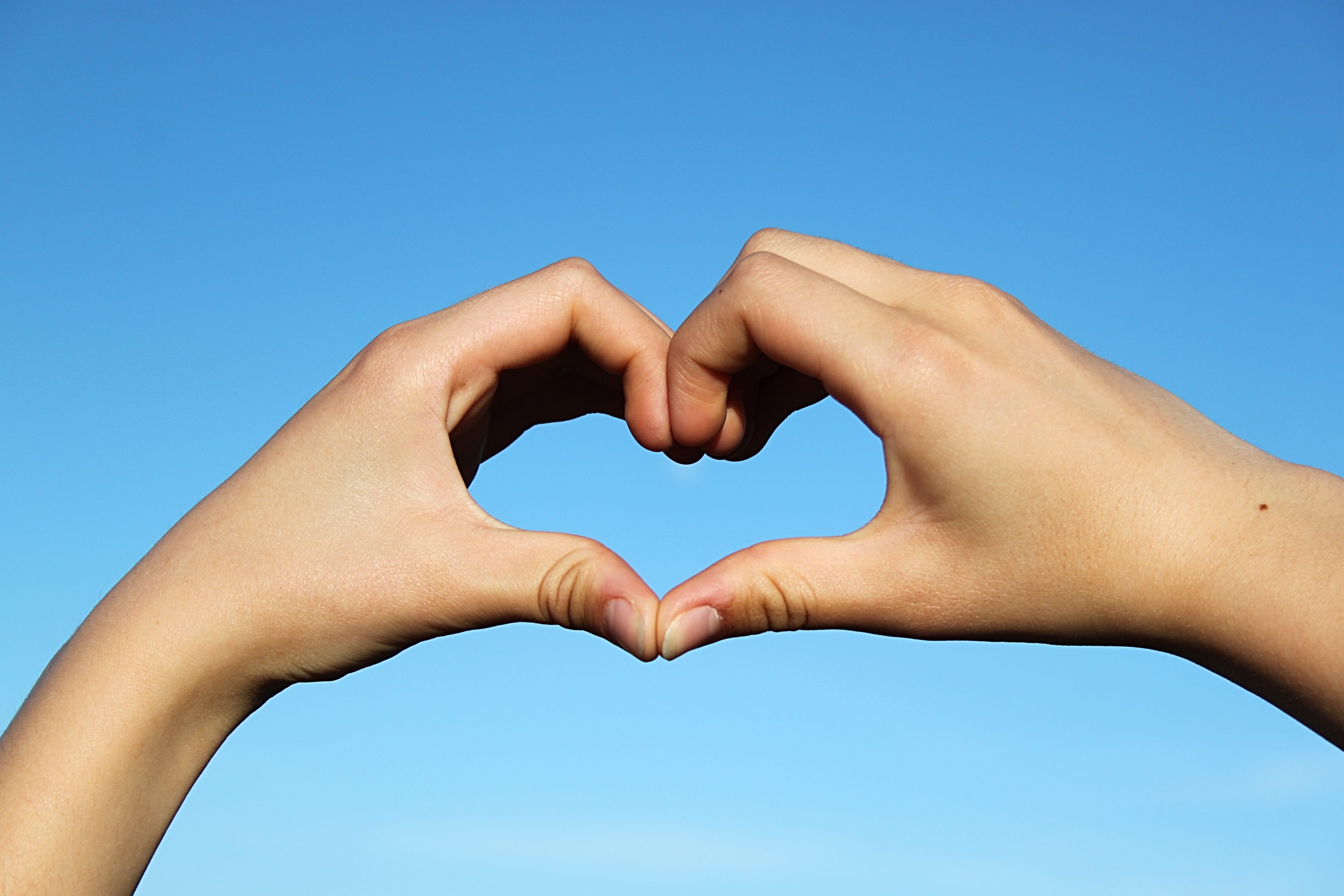 romantic, blue, heart, finger, valentines day - holiday, human limb, person, hand, nature, love, heart shape, blue background, close-up, human body part, HD Wallpaper