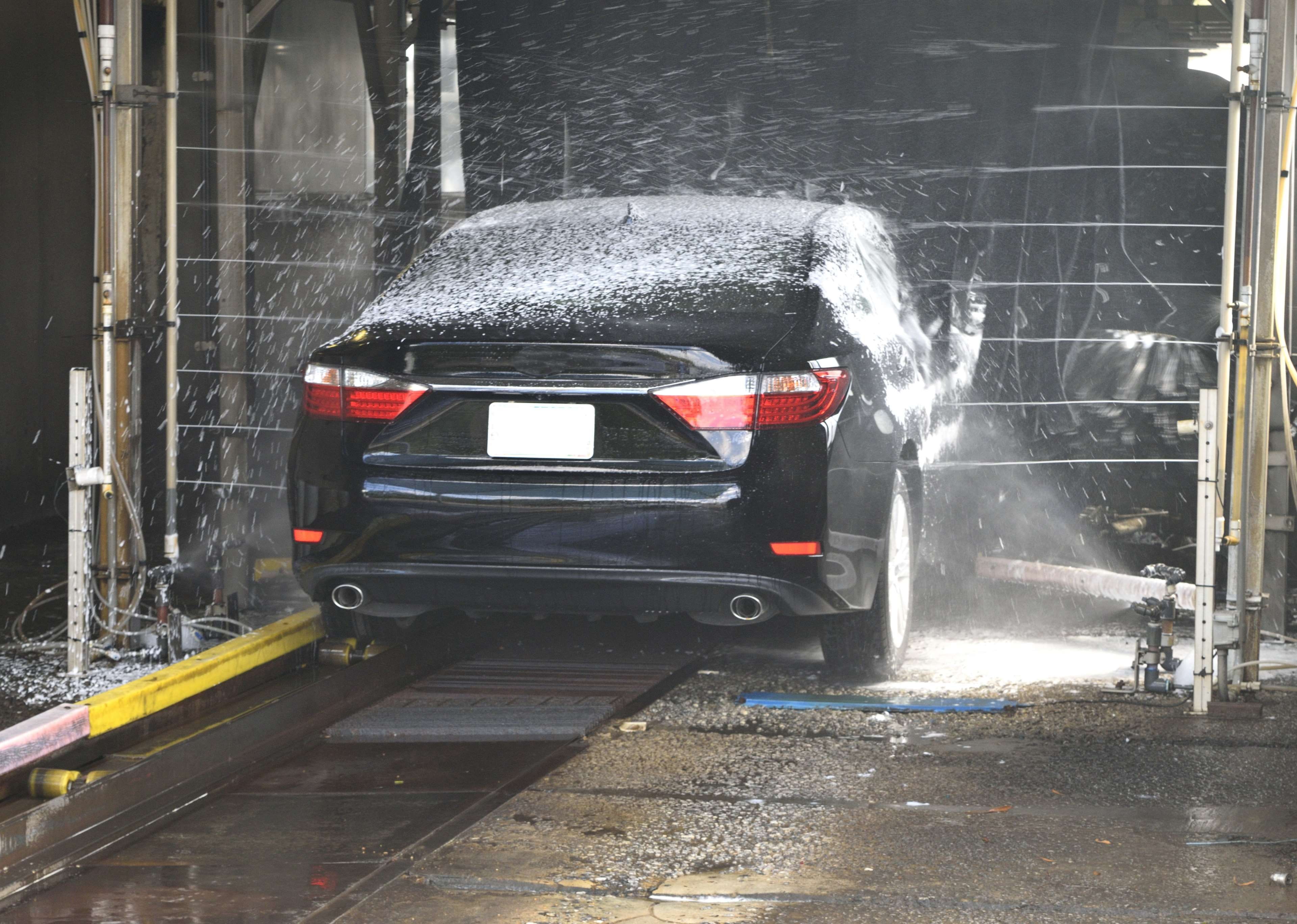 architecture, spray, outdoors, service, machine, soap, public transportation, transportation system, clean, action, motor vehicle, cleaning, street, carwash, HD Wallpaper