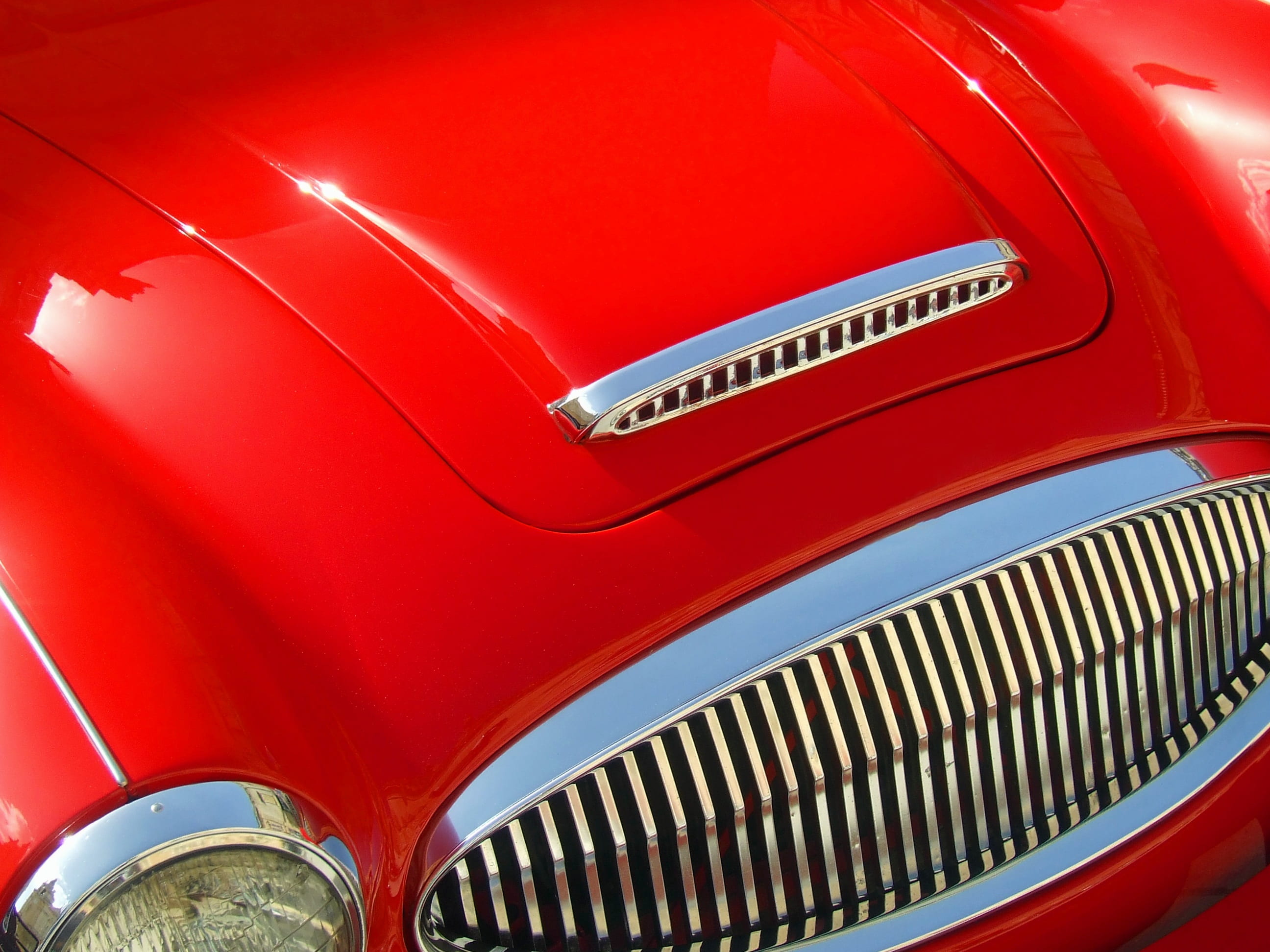 speed, close, headlight, wealth, 2K, chrome, british, english, sport, bonnet, design, vintage car, race car, red, racing car, brightly lit, powerful, backgrounds, HD Wallpaper