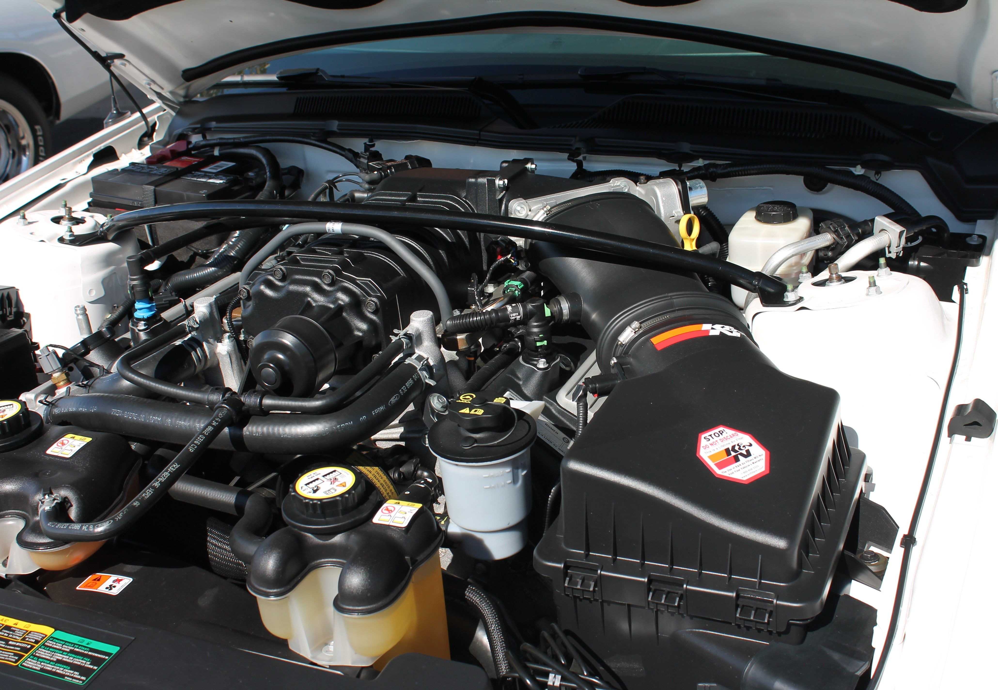 gray, car engine, dealer, autoshow, bay, drive, automobile, vintage, event, colorful, black, auto repair shop, sports car, car sales, custom design, garage, HD Wallpaper