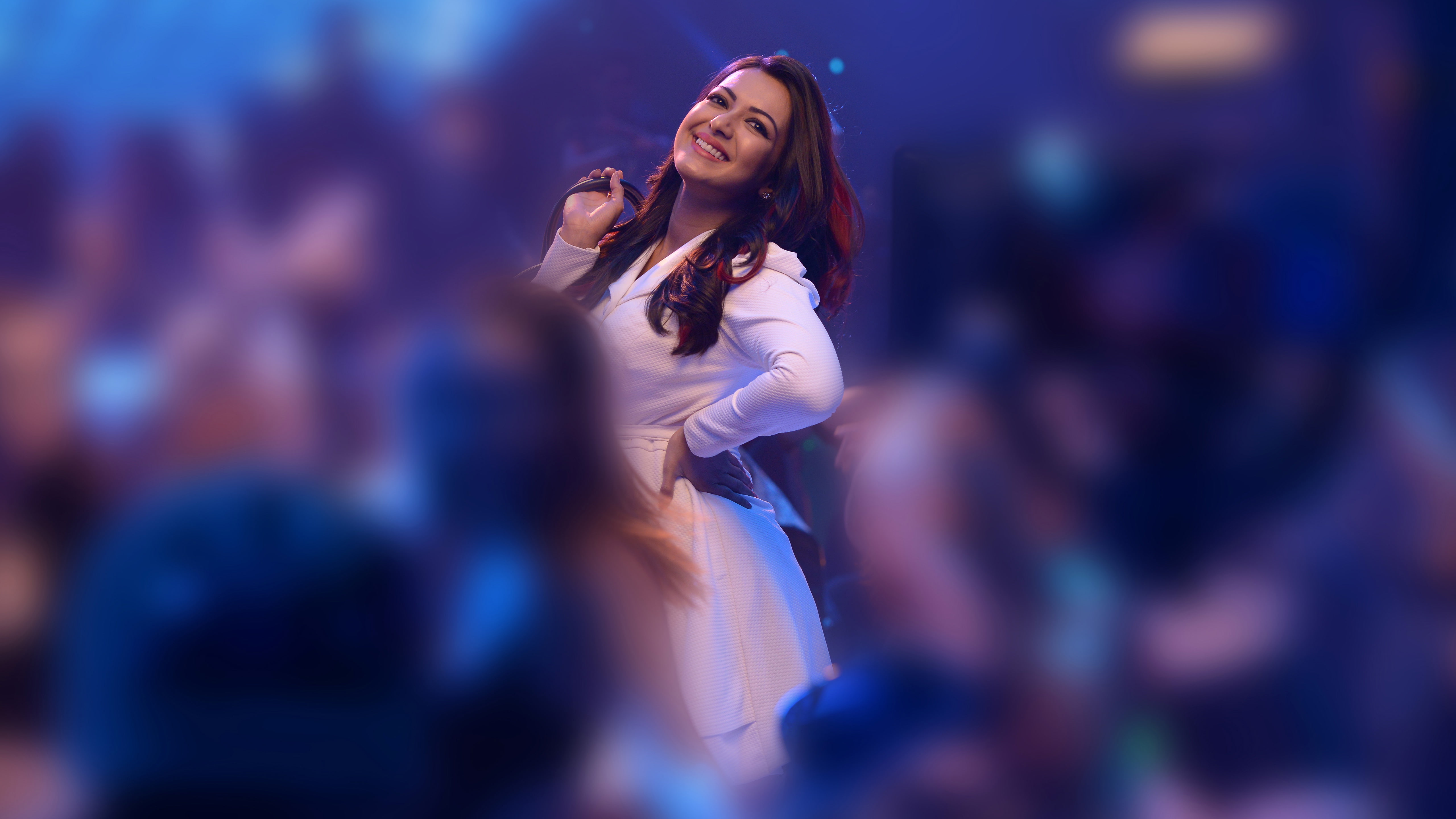 Sarainodu, Telugu, Catherine Tresa, 5K, HD Wallpaper
