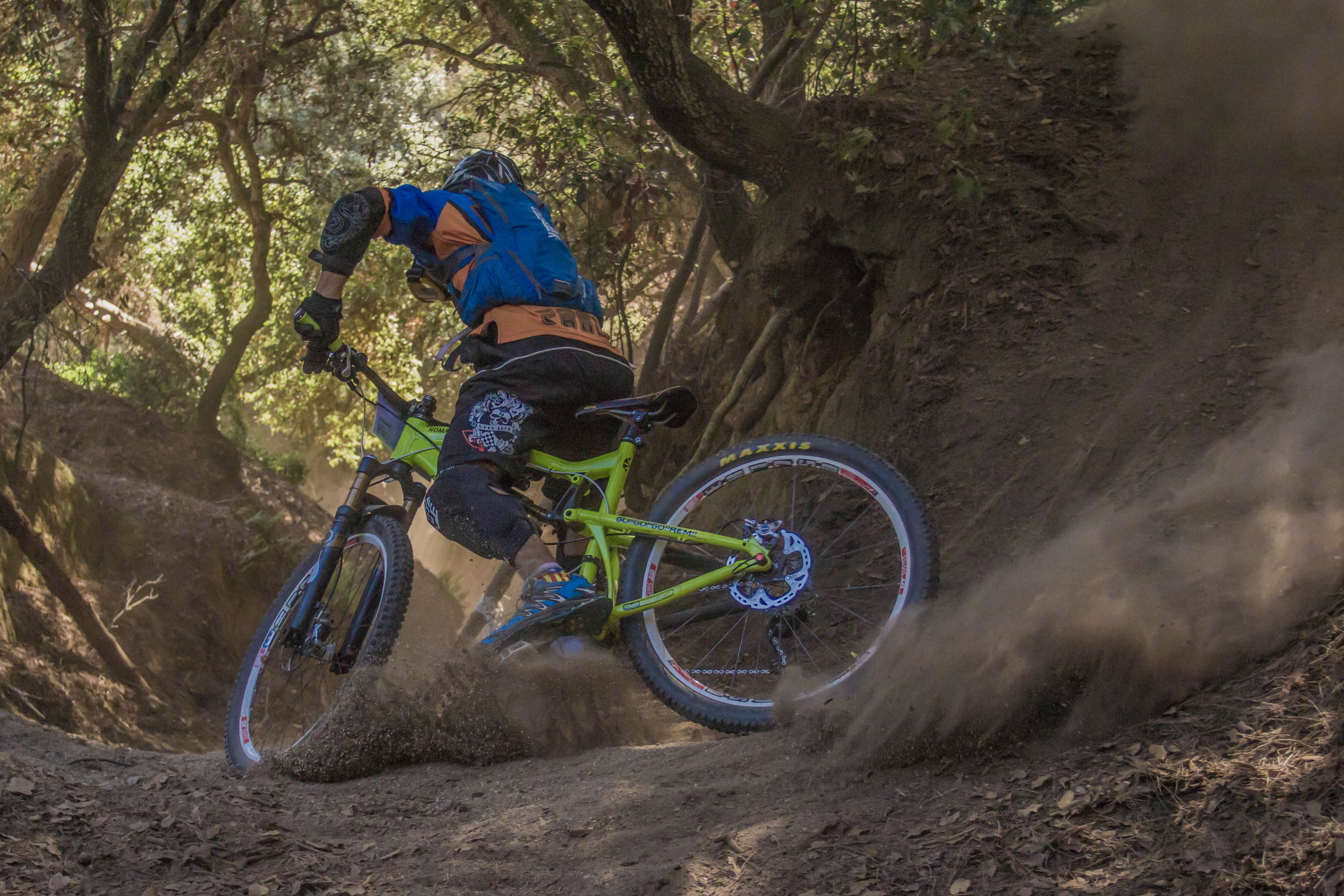 leisure activity, skill, crash helmet, cycling, soil, people, dirt, men, adventure, forest, riding, sports Race, tree, mountain Bike, mountain, speed, extreme Sports, HD Wallpaper