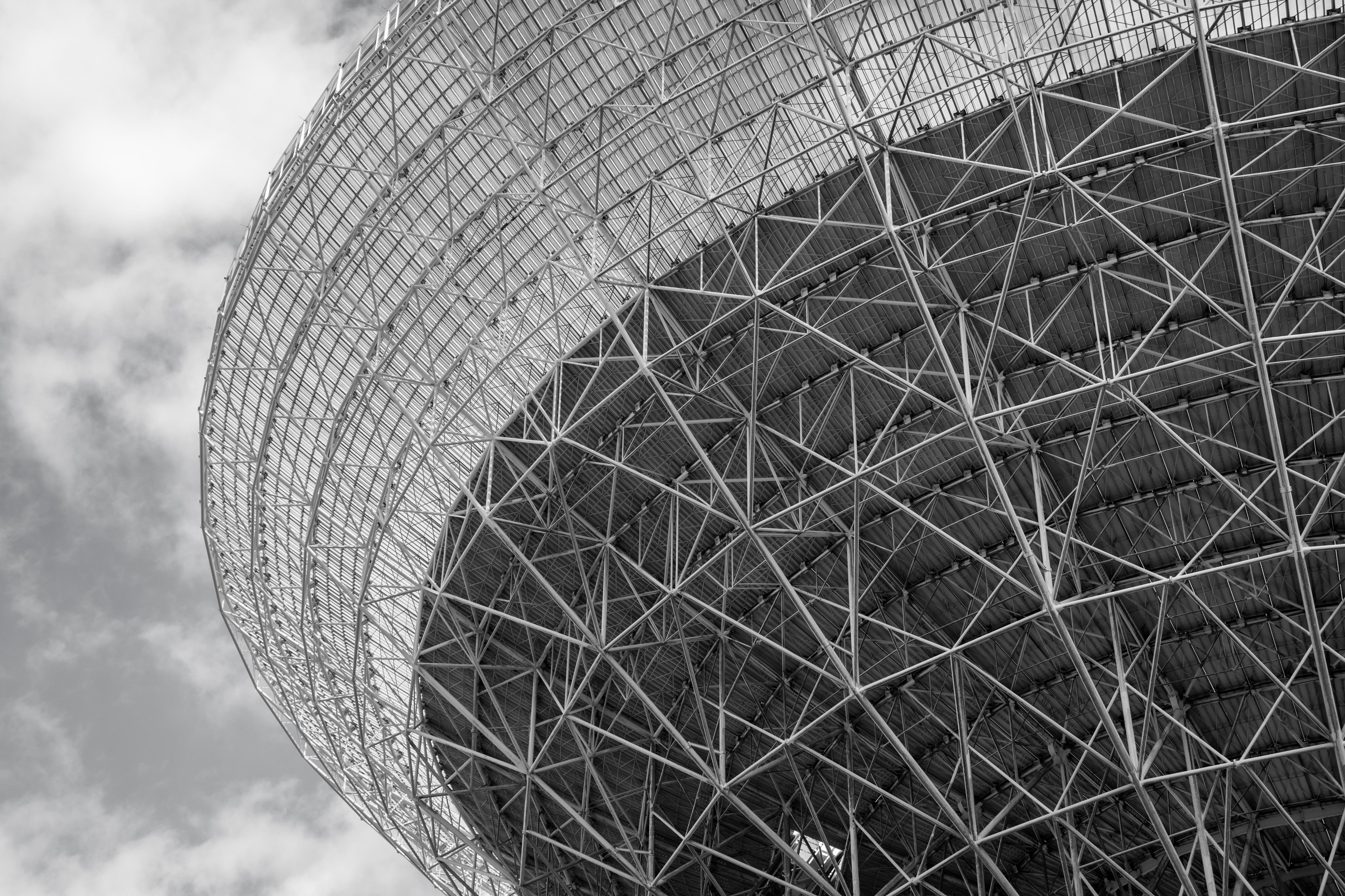 day, modern, expression, close-up, sky, pattern, astronomy, city, circle, focus on foreground, black-and-white, telescope, nature, space, research, architecture, HD Wallpaper