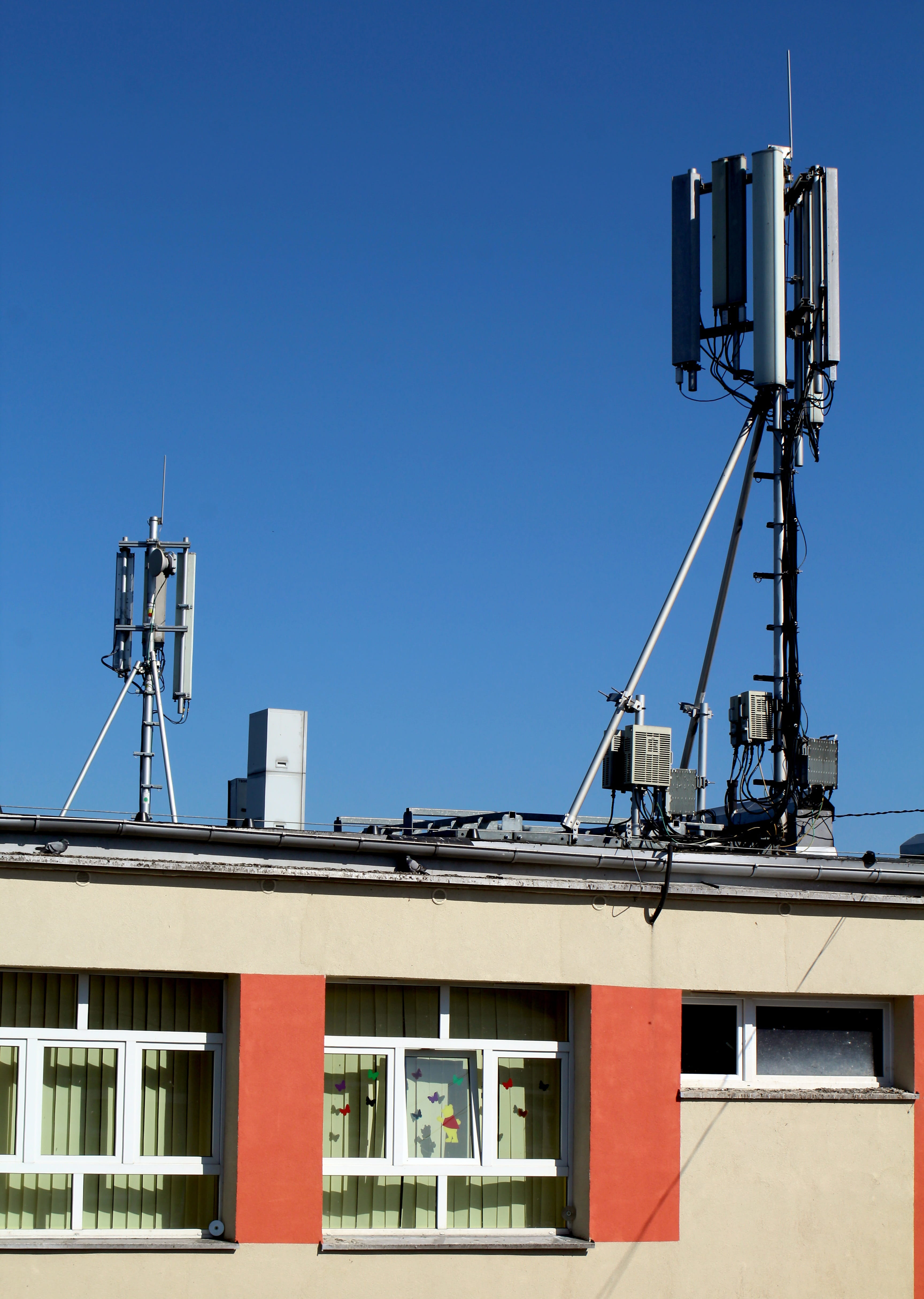 safety, industry, built structure, architecture, sky, blue, outdoors, day, gsm, nature, copy space, school, radiation, telecommunications equipment, the antenna, Phone HD Wallpaper