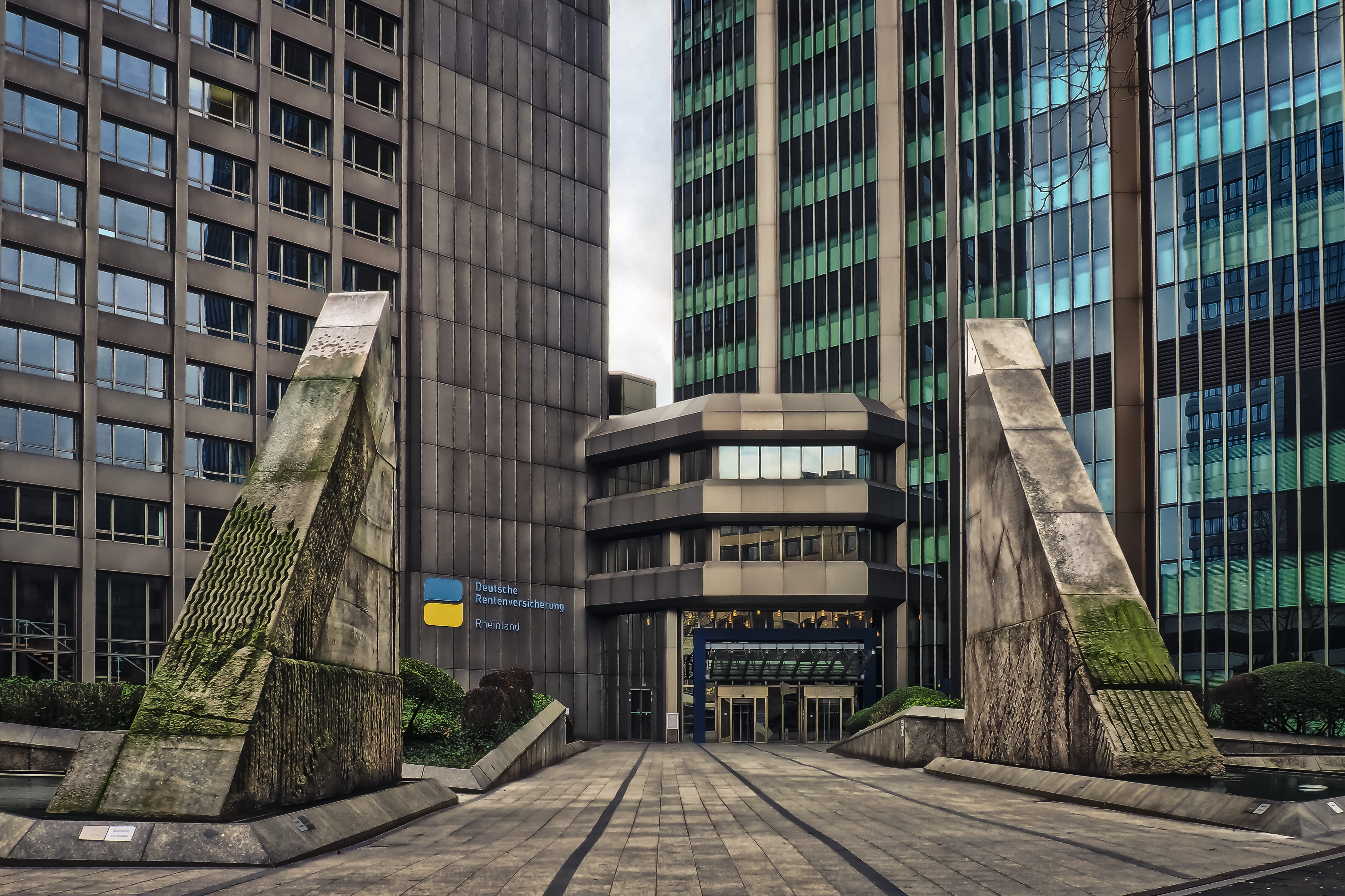 urban, window, tower, modern, skyscraper, facade, day, düsseldorf, direction, house, built structure, building exterior, metal, input, the way forward, HD Wallpaper