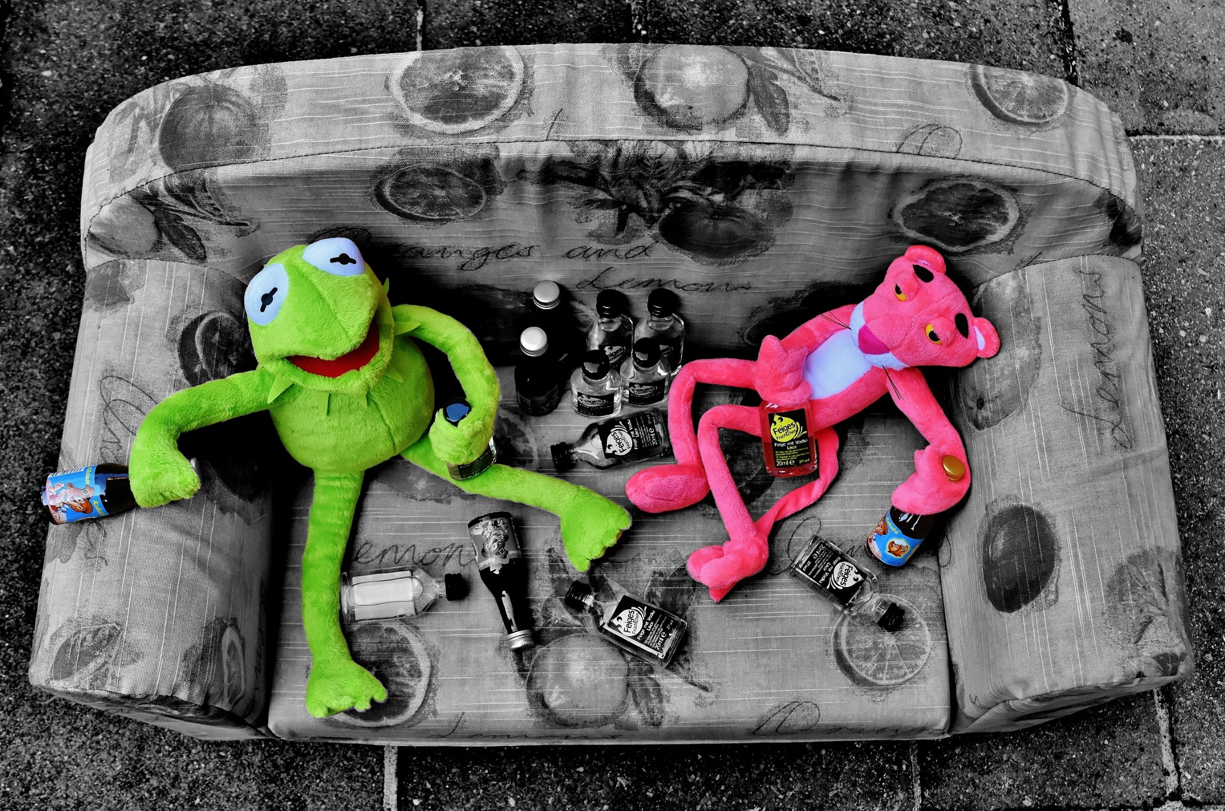 green color, plush, toys, human representation, the pink panther, black and white, drink, art and craft, indoors, sofa, no people, play, bottles, multi colored, HD Wallpaper