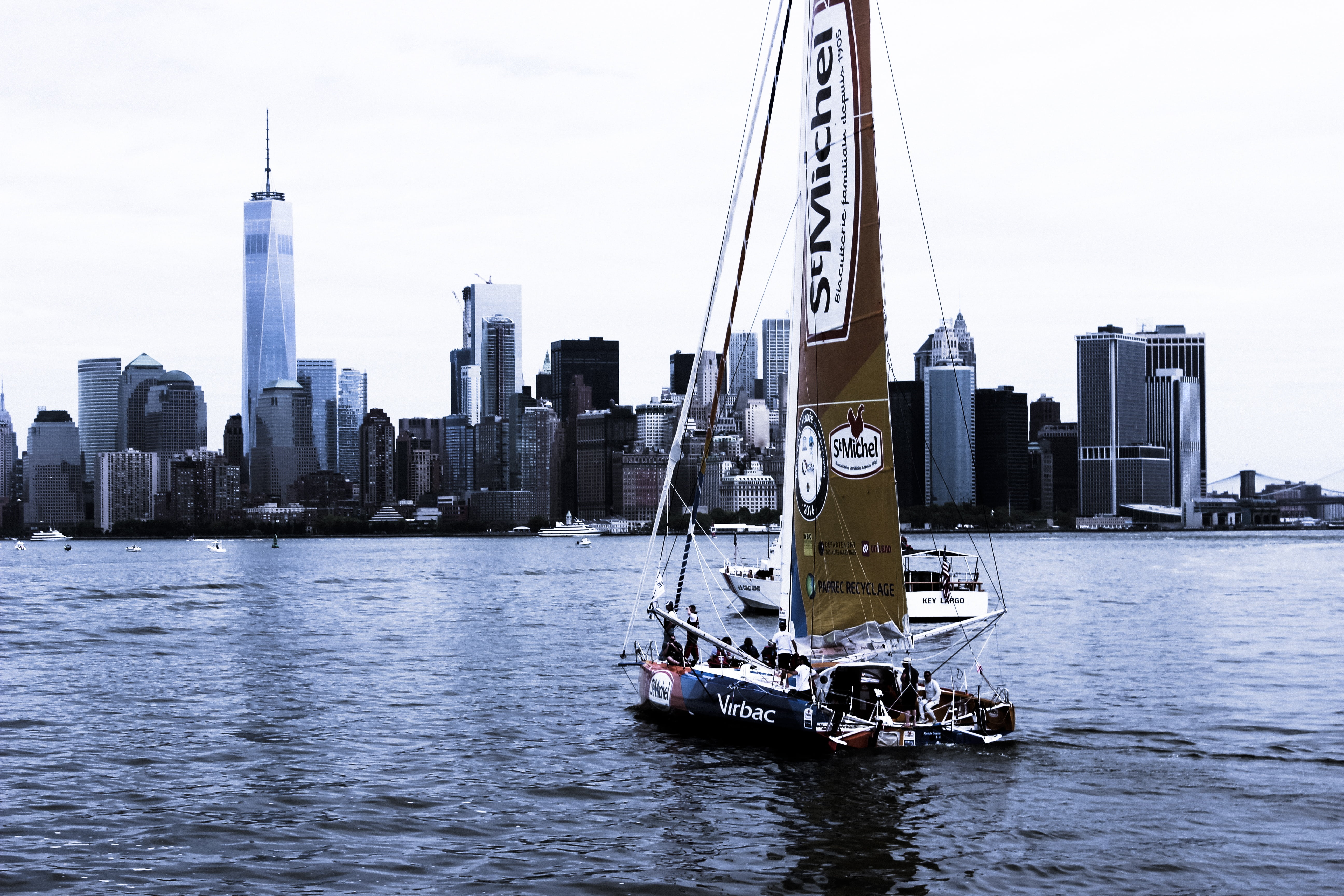 people, 5K, near, york, skyscraper, skyline, built structure, boat, nautical vessel, financial district, infrastructure, water, city life, travel, no people, HD Wallpaper