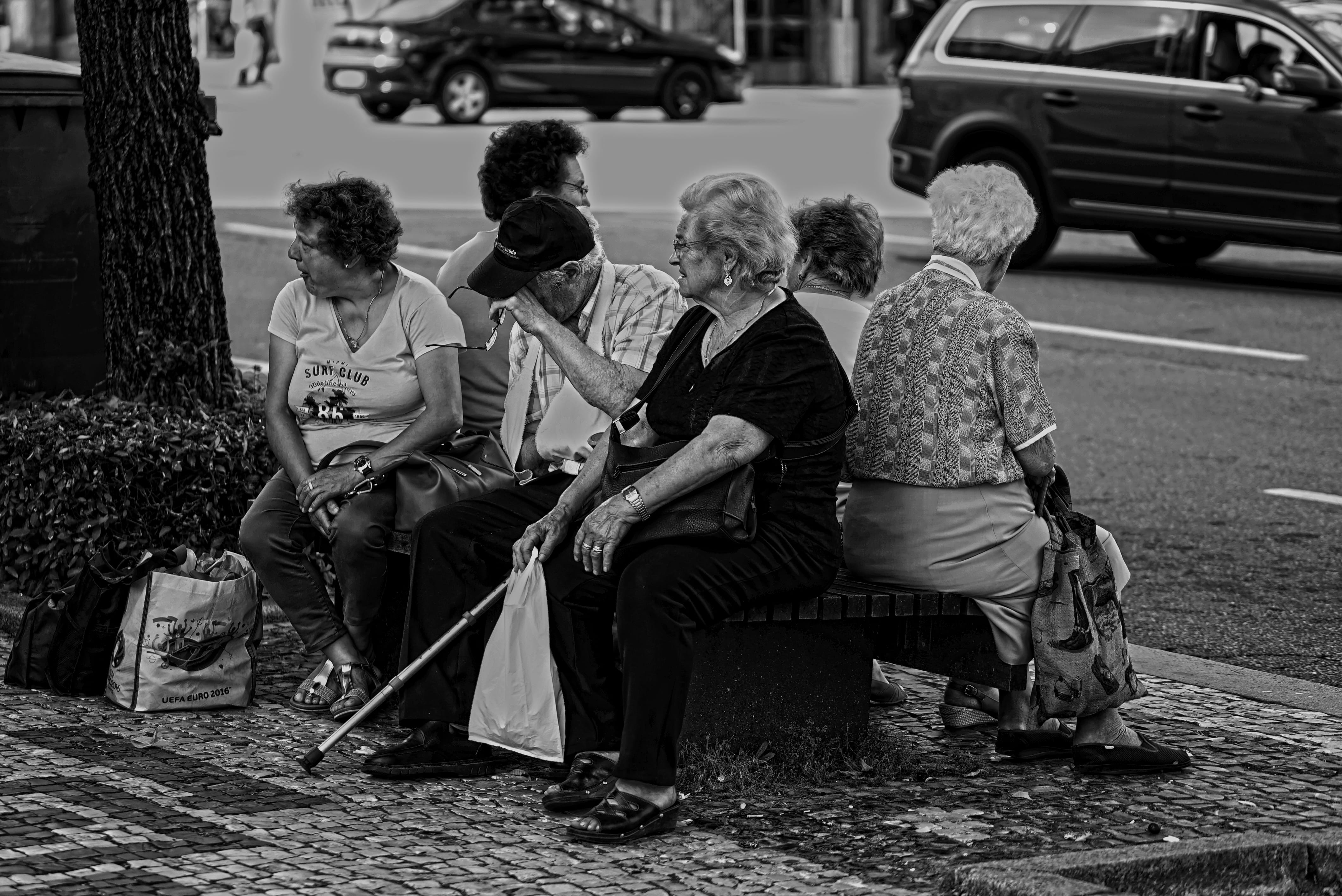 women, people, bus, mode of transportation, street, station, stop, transportation, land vehicle, casual clothing, city, portugal, motor vehicle, men, group of people, HD Wallpaper