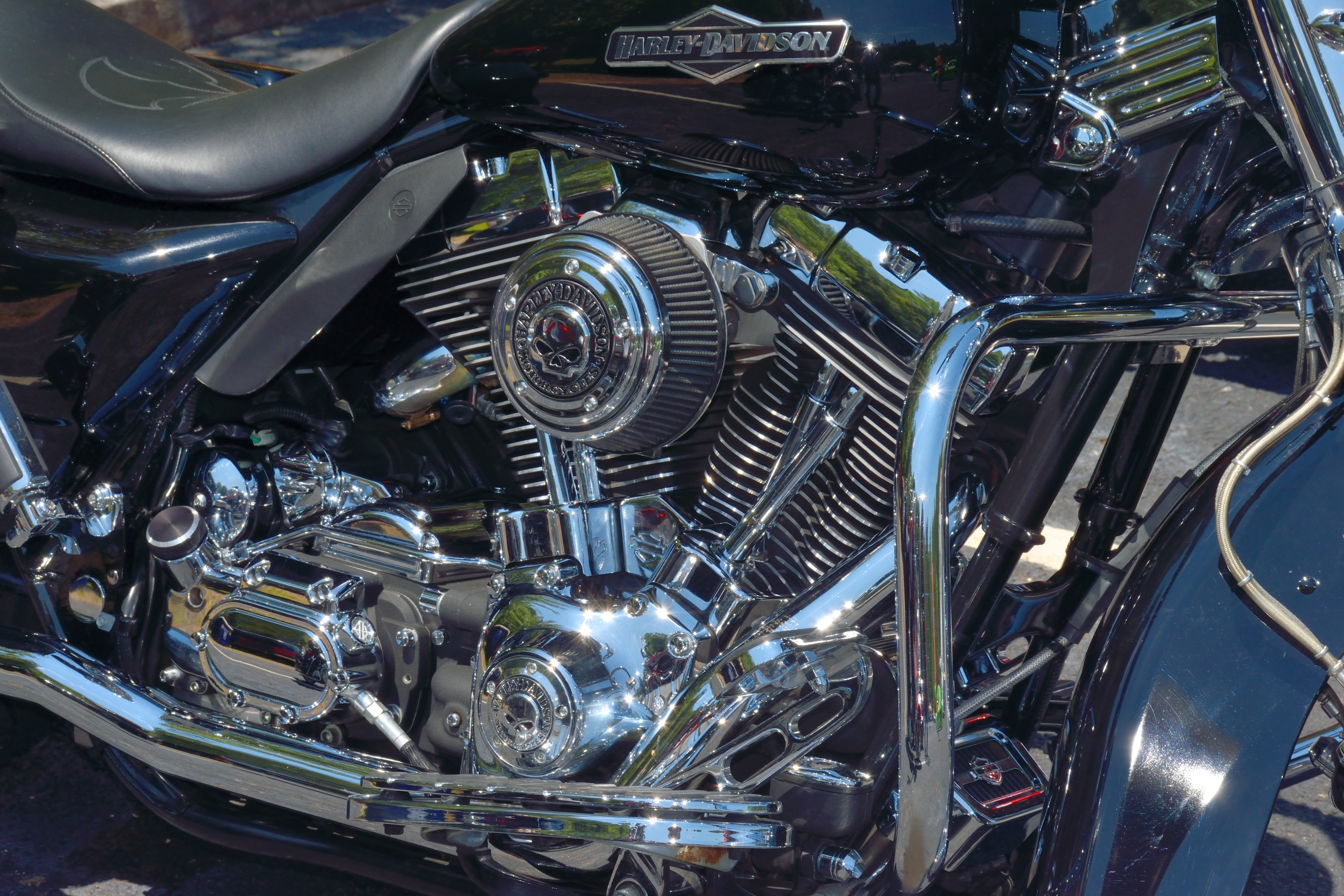 mechanical, ride, technology, engine, black, high angle view, motor, transportation, transport, indoors, clean, chrome, silver colored, chopper, no people, HD Wallpaper