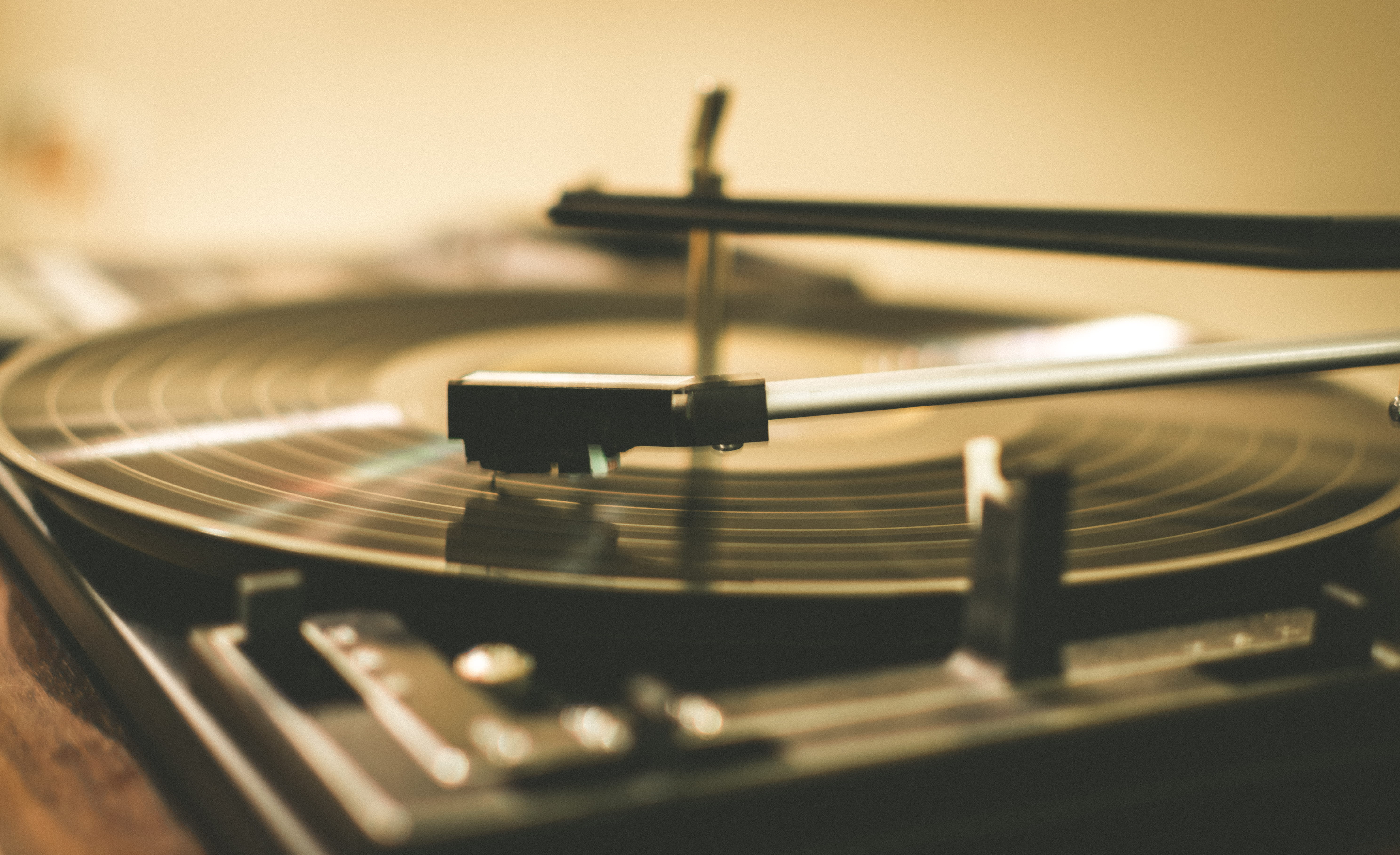 yellow, vinyl record, table, vintage, watercraft, boat, audio, audio equipment, interior design, vinyl, gramophone, motion, antique, arts culture and entertainment, HD Wallpaper