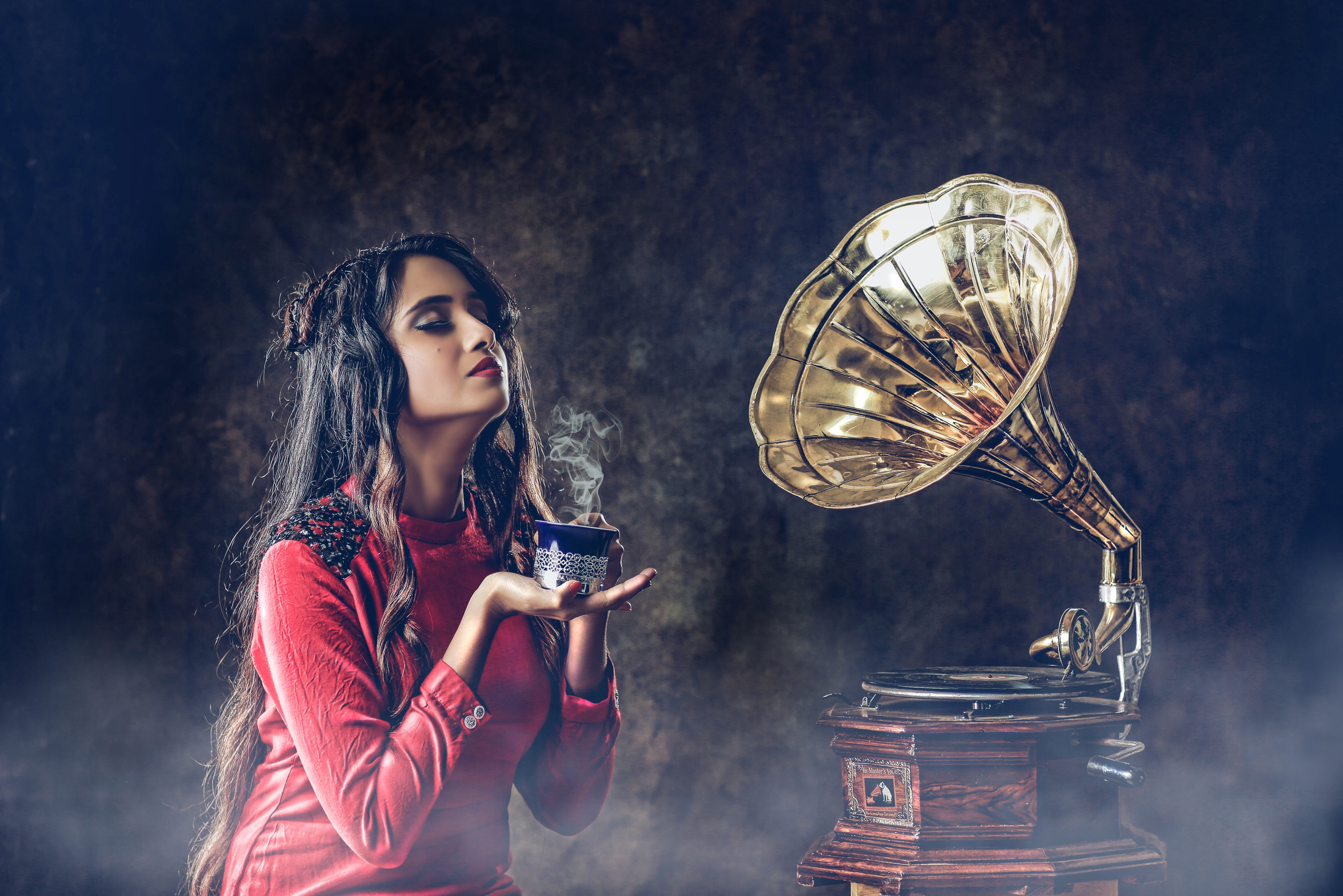 art, young women, wear, instrument, young adult, elegance, beautiful woman, woman, desktop, 4K, long hair, vintage, technology, women, adult, one person, HD Wallpaper