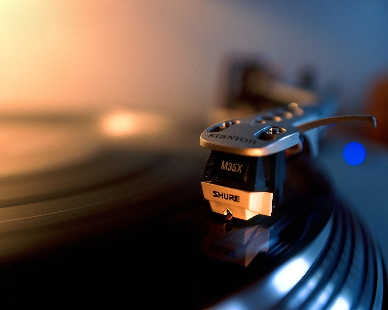 table, musical instrument, turntable, no People, focus on foreground, text, single object, movie, equipment, lens - Optical Instrument, close-up, technology, HD Wallpaper