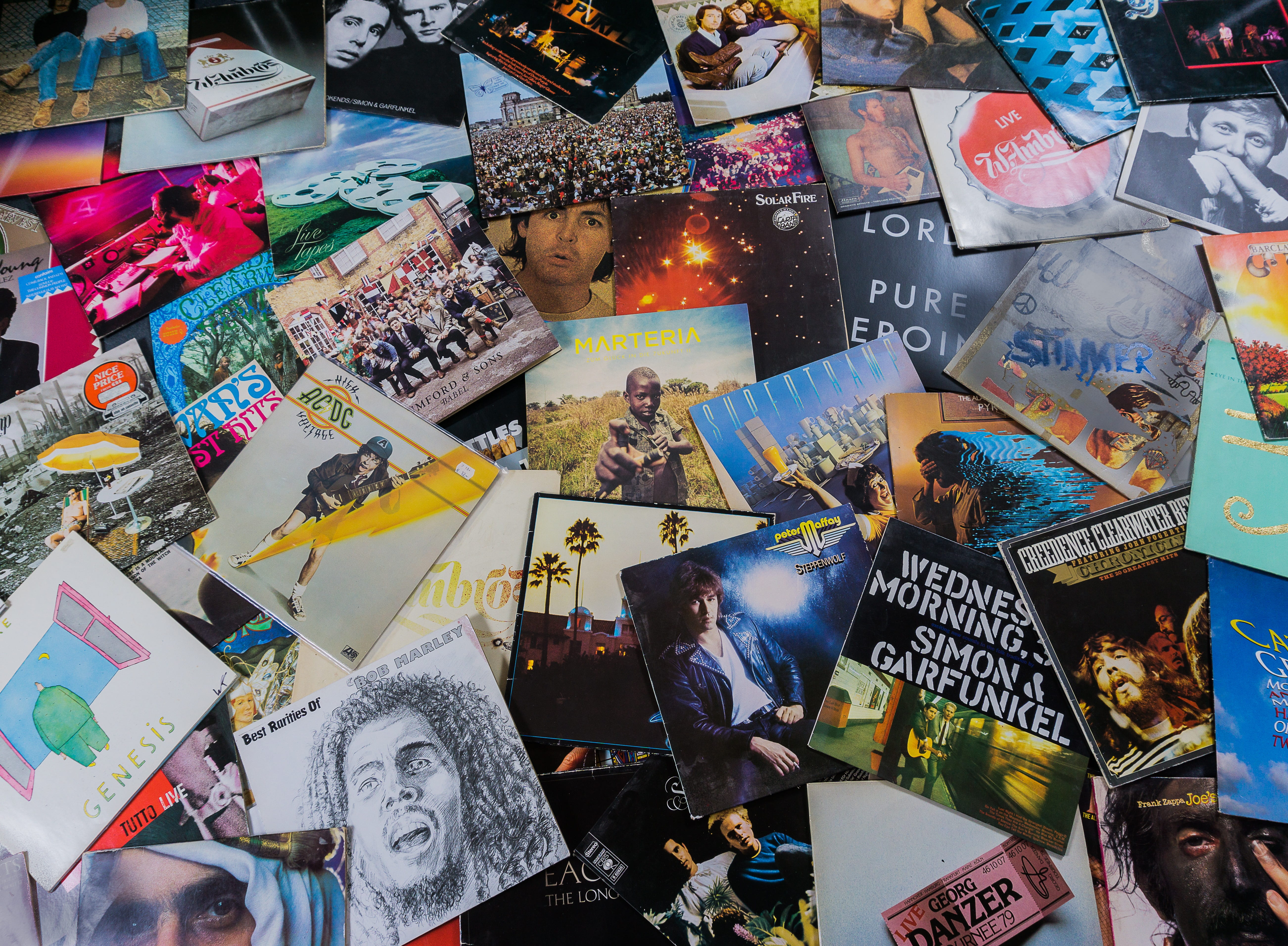 listen to music, variation, plate, hub, nostalgia, turntable, needle, audio, female likeness, for sale, large group of objects, 5K, high angle view, vinyl, HD Wallpaper