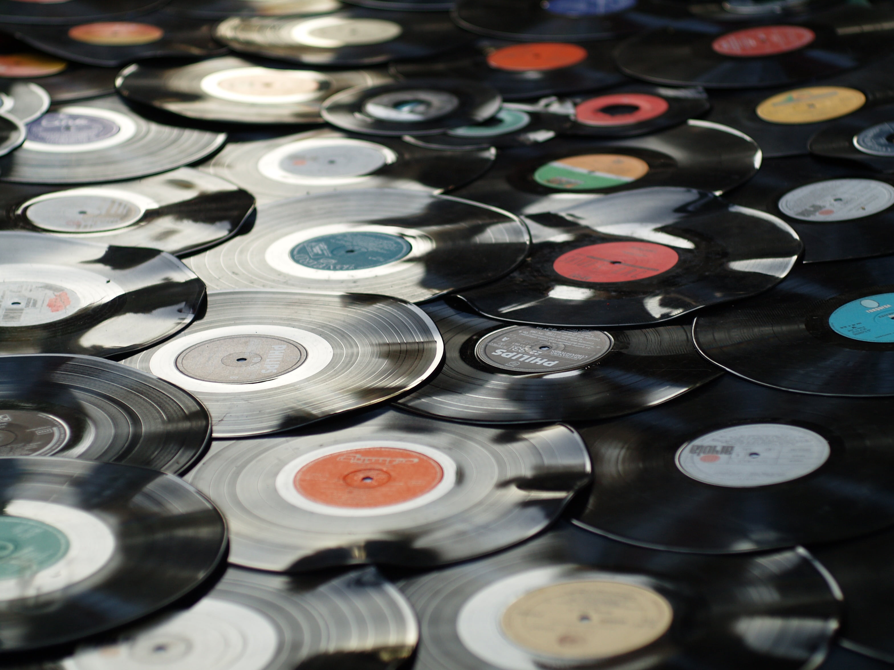 old, backgrounds, shape, close-up, indoors, texture, plastic, choice, variation, audio, album, high angle view, track, music, geometric shape, assorted, HD Wallpaper