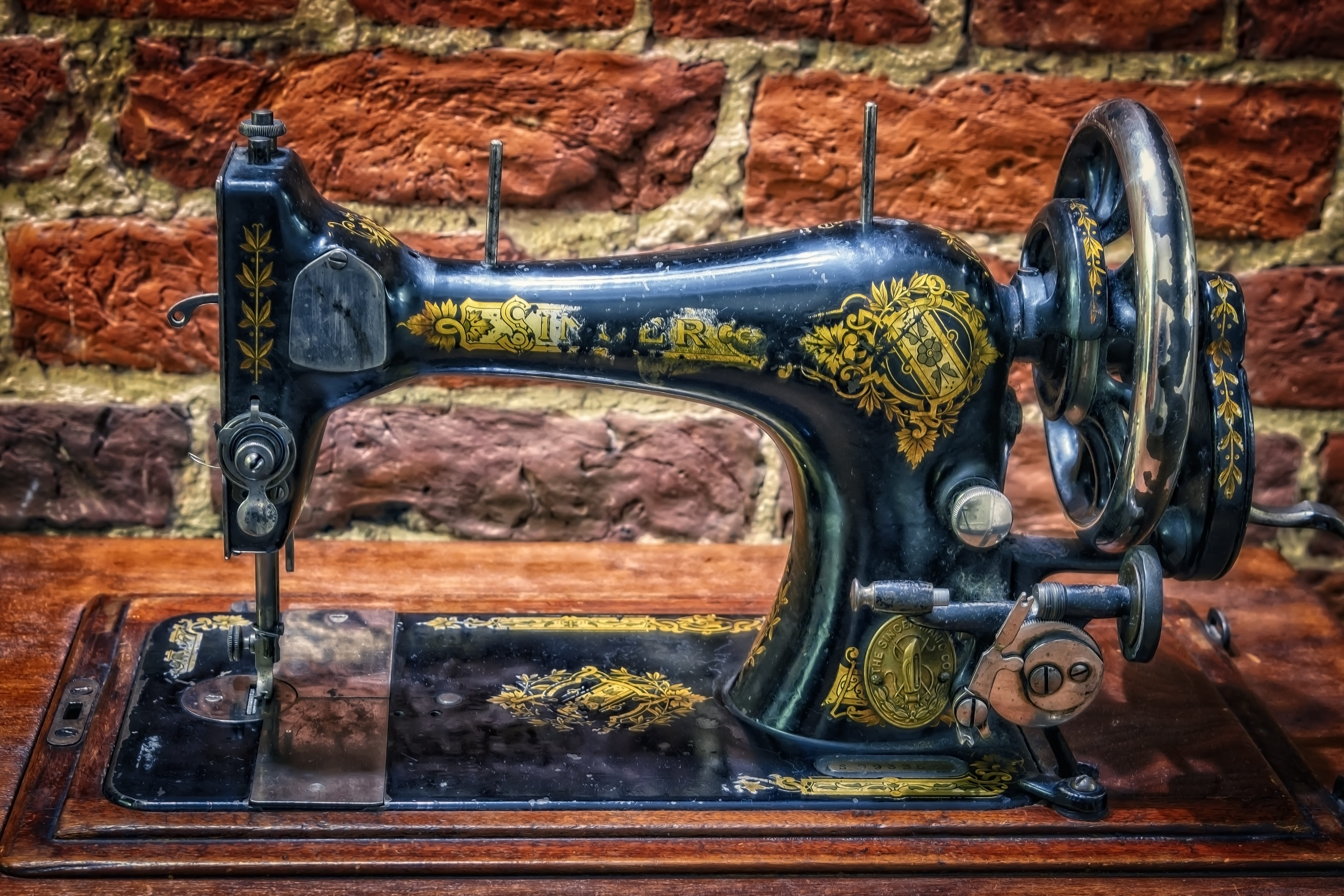 5K, fashion, wheel, representation, land vehicle, industry, day, wall - building feature, sewing machine, art and craft, focus on foreground, technology, HD Wallpaper