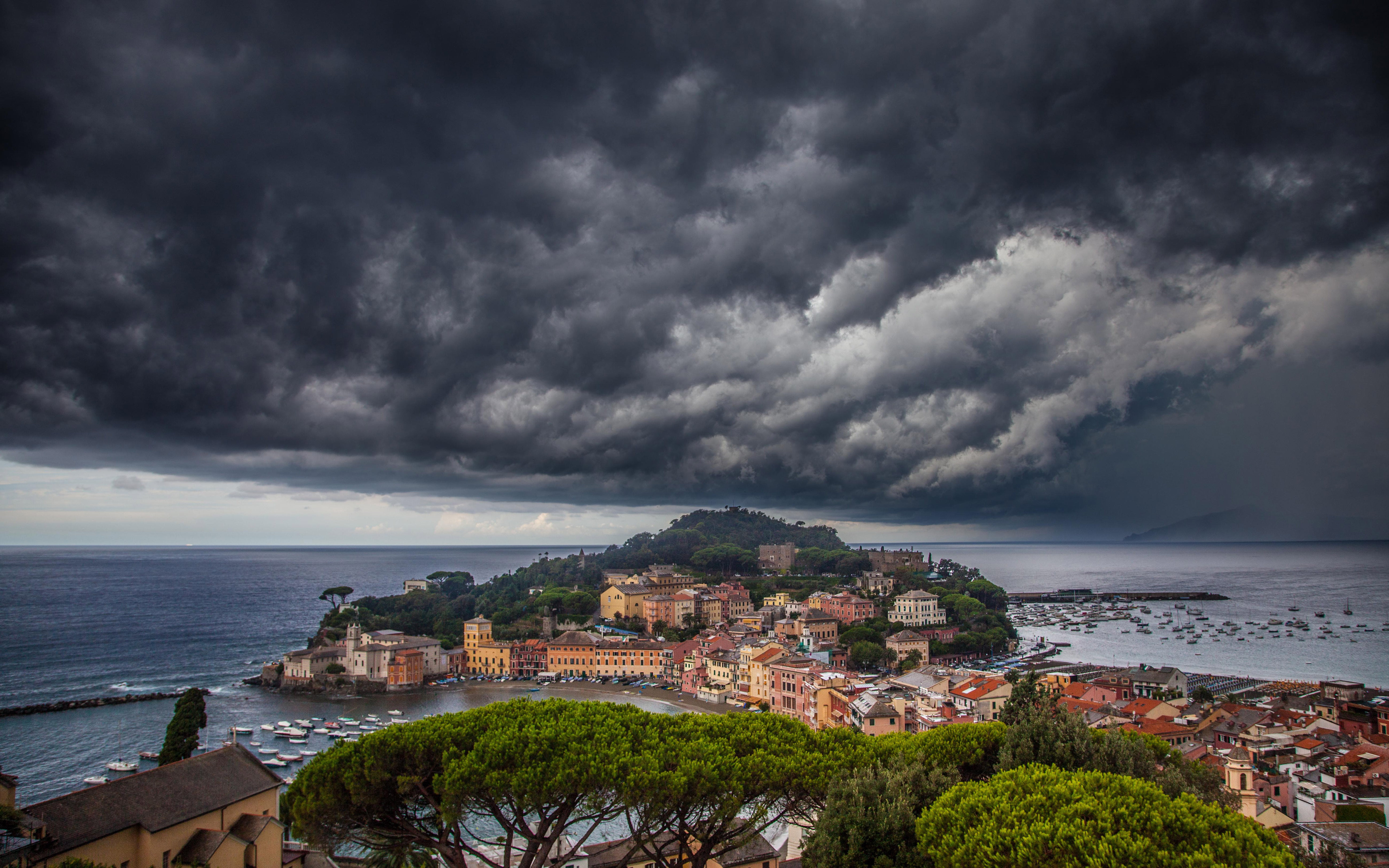 5K, levante, cityscape, sestri, sea, town, horizon over water, storm, building exterior, no people, nature, city, mediterranean, overcast, cloud - sky, HD Wallpaper