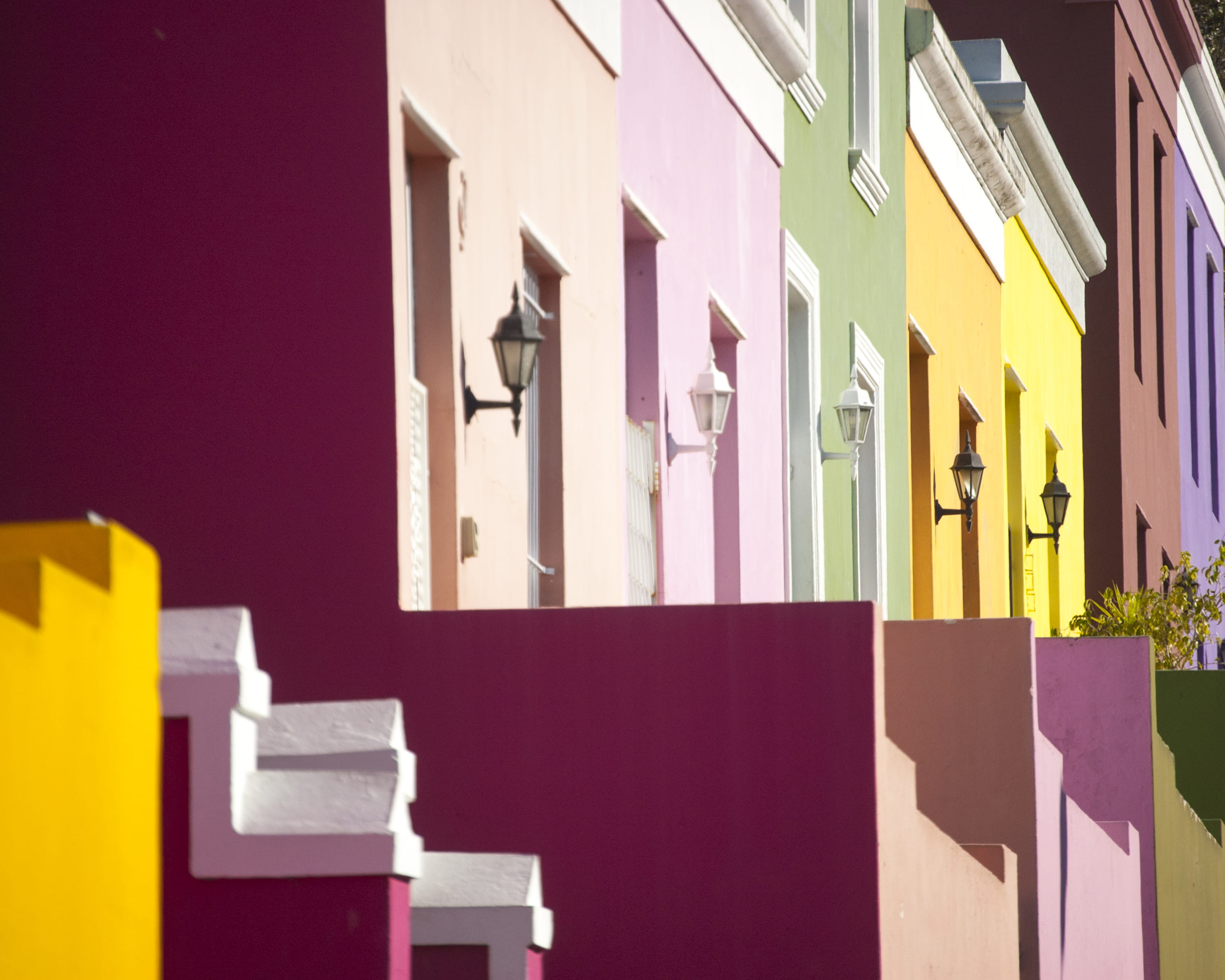 2K, colorful, wall - building feature, bo-kaap, purple, built structure, modern, color, sunlight, outdoors, street, multi colored, architecture, window, HD Wallpaper