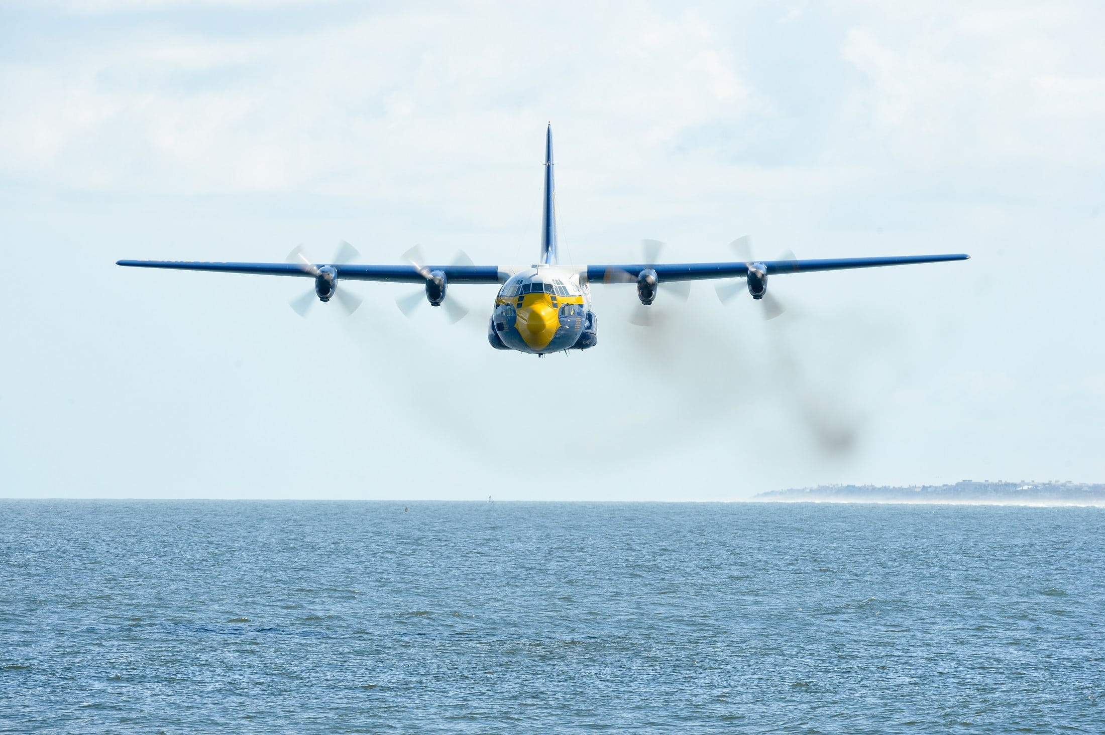 mode of transportation, white, gray, flight, c-130 hercules, transportation, air Vehicle, plane, day, blue angels, water, cargo, mode of Transport, military, HD Wallpaper