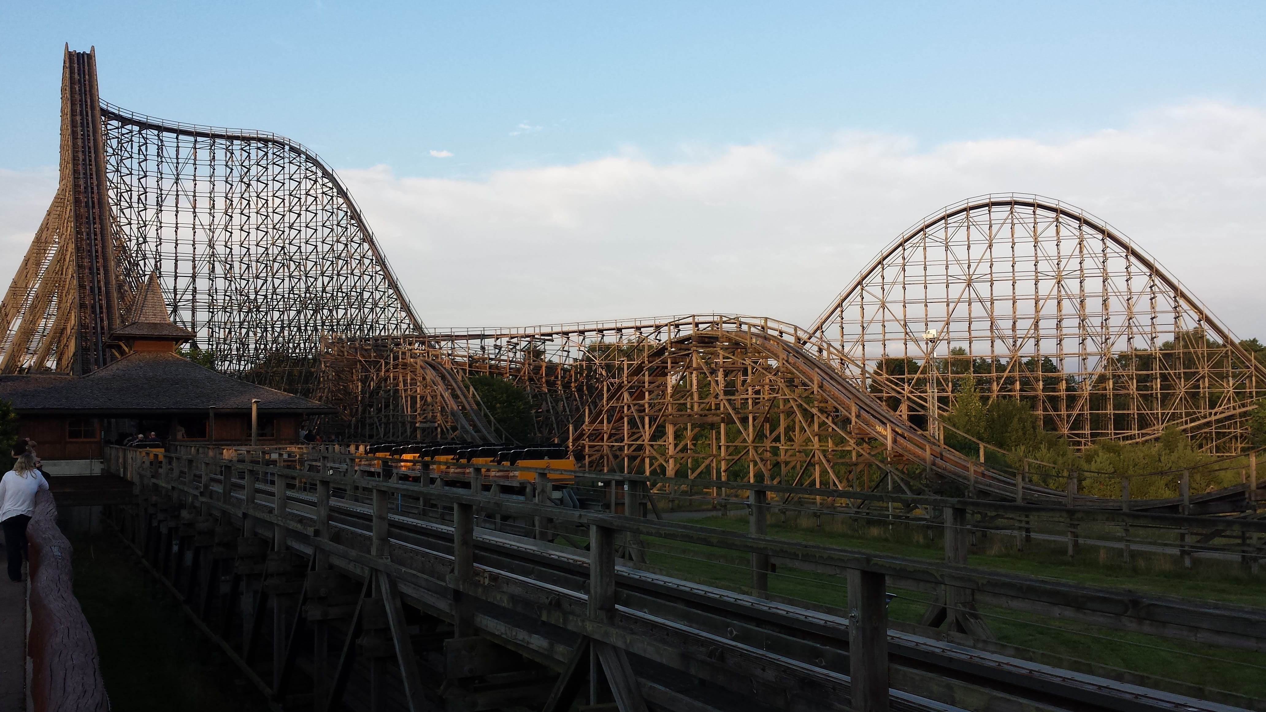 bridge, no people, arts culture and entertainment, architecture, heide park, bridge - man made structure, theme park, city, amusement park, rollercoaster, HD Wallpaper