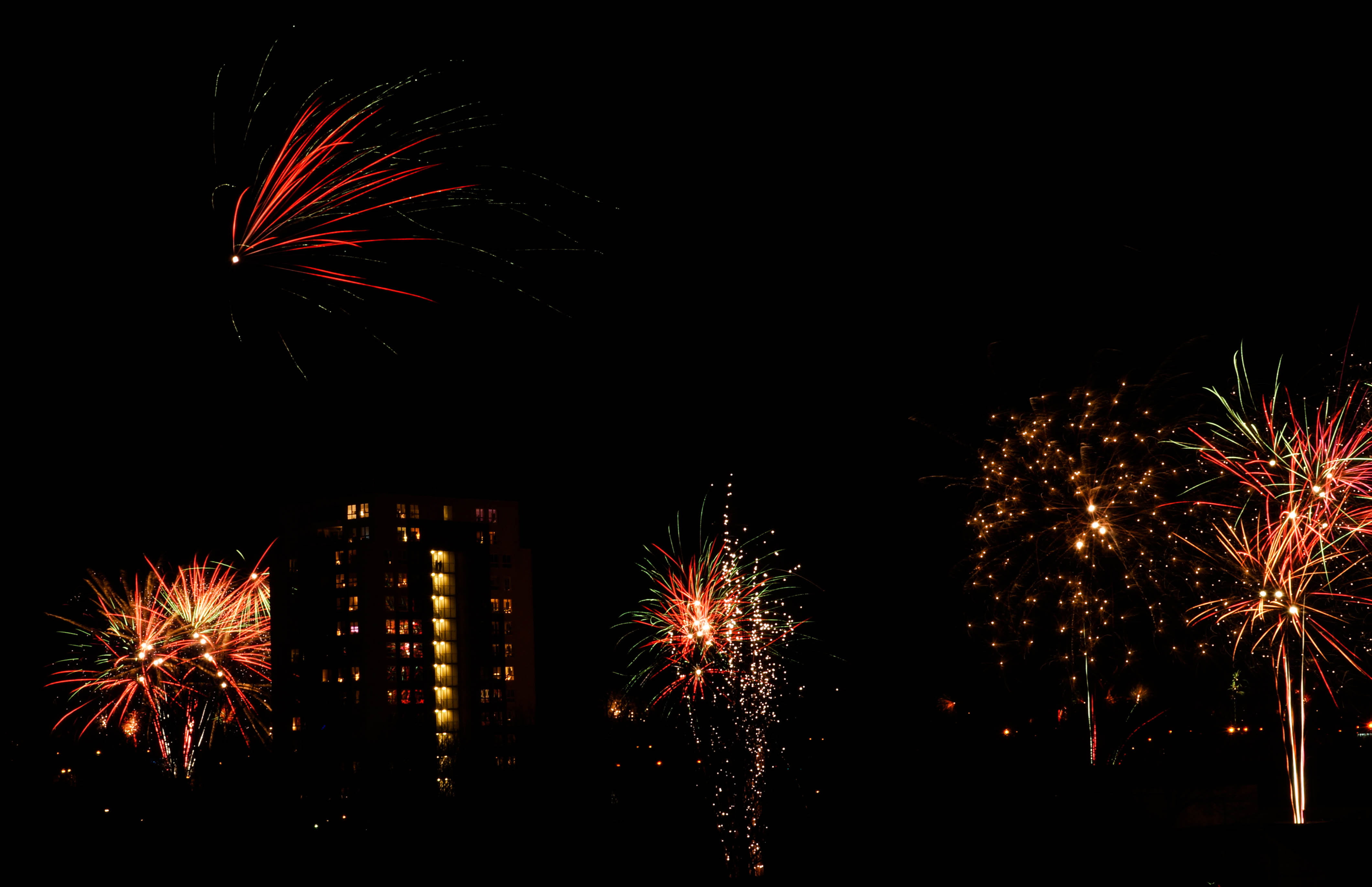 nature, display, light show, cityscape, explosive, night, firework - man made object, christmas, architecture, multi colored, new years eve, 4K, motion, HD Wallpaper