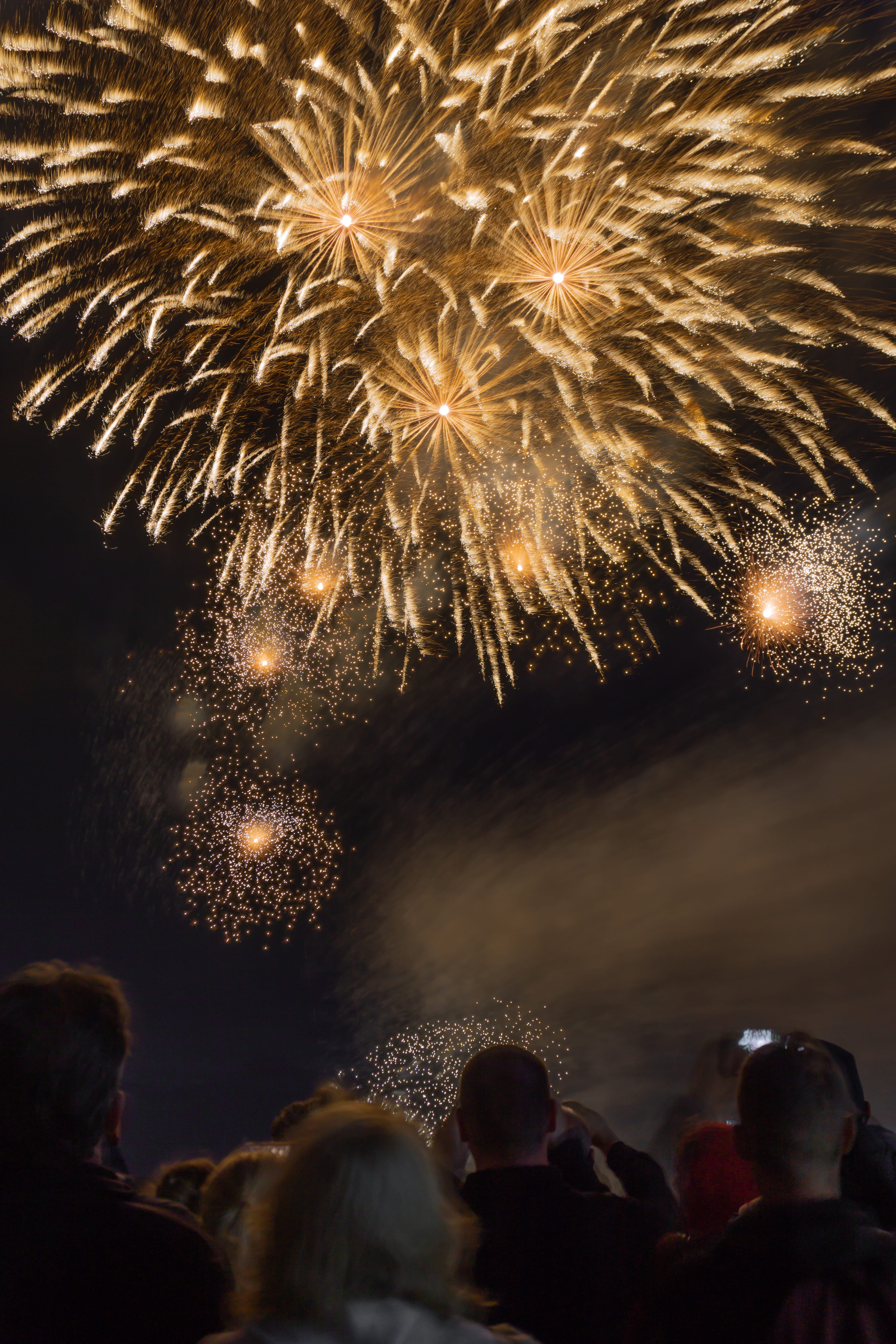 bright, show, firework, fourth of july, party, new Year, nighttime, hny, july fourth, light - Natural Phenomenon, gold, 5K, dark, illuminated, performance, Phone HD Wallpaper