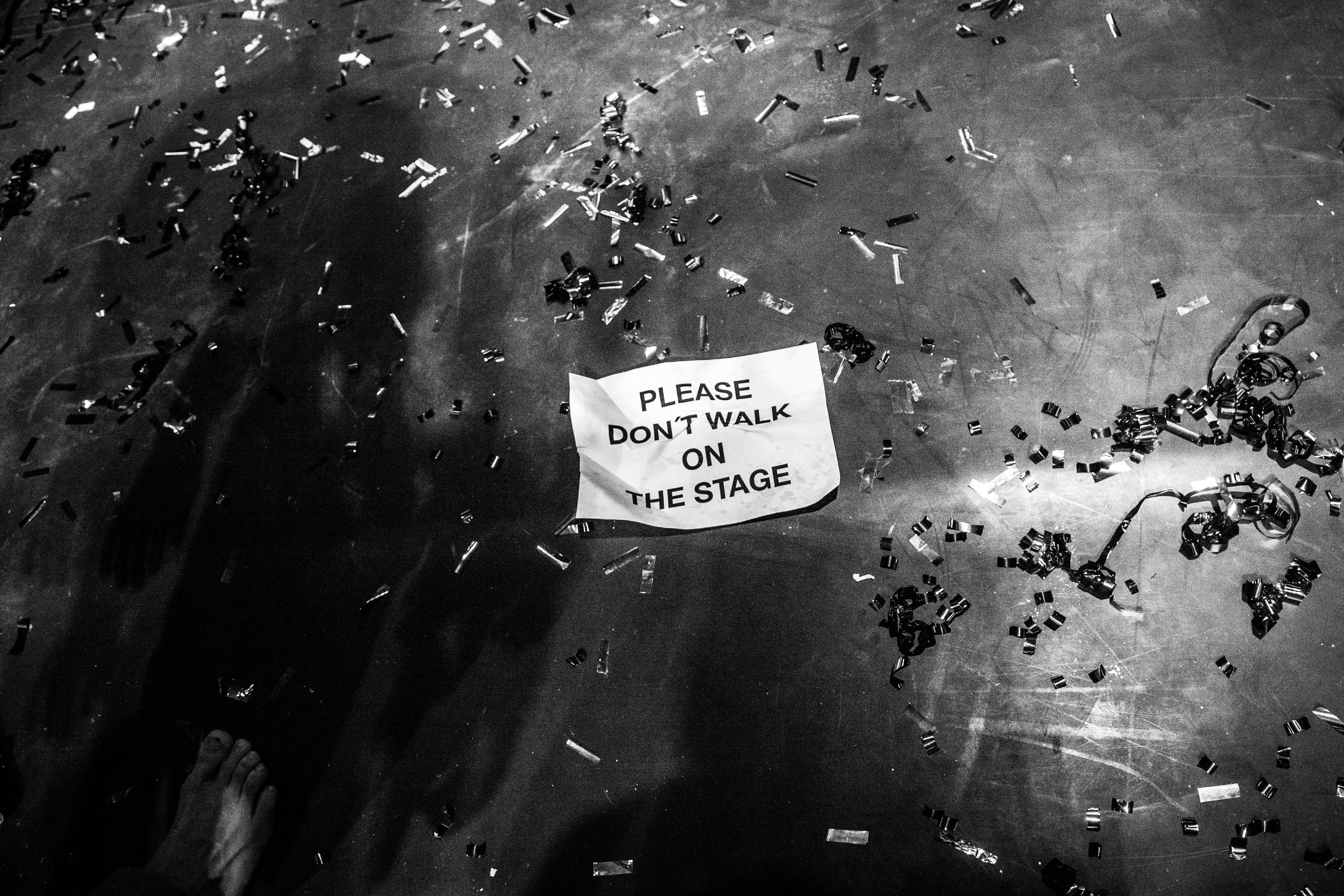 party, white, dont, festive, street, colorful, bw, communication, western script, joy, festival, circus, dark, warning sign, paper, birthday, carnival, HD Wallpaper