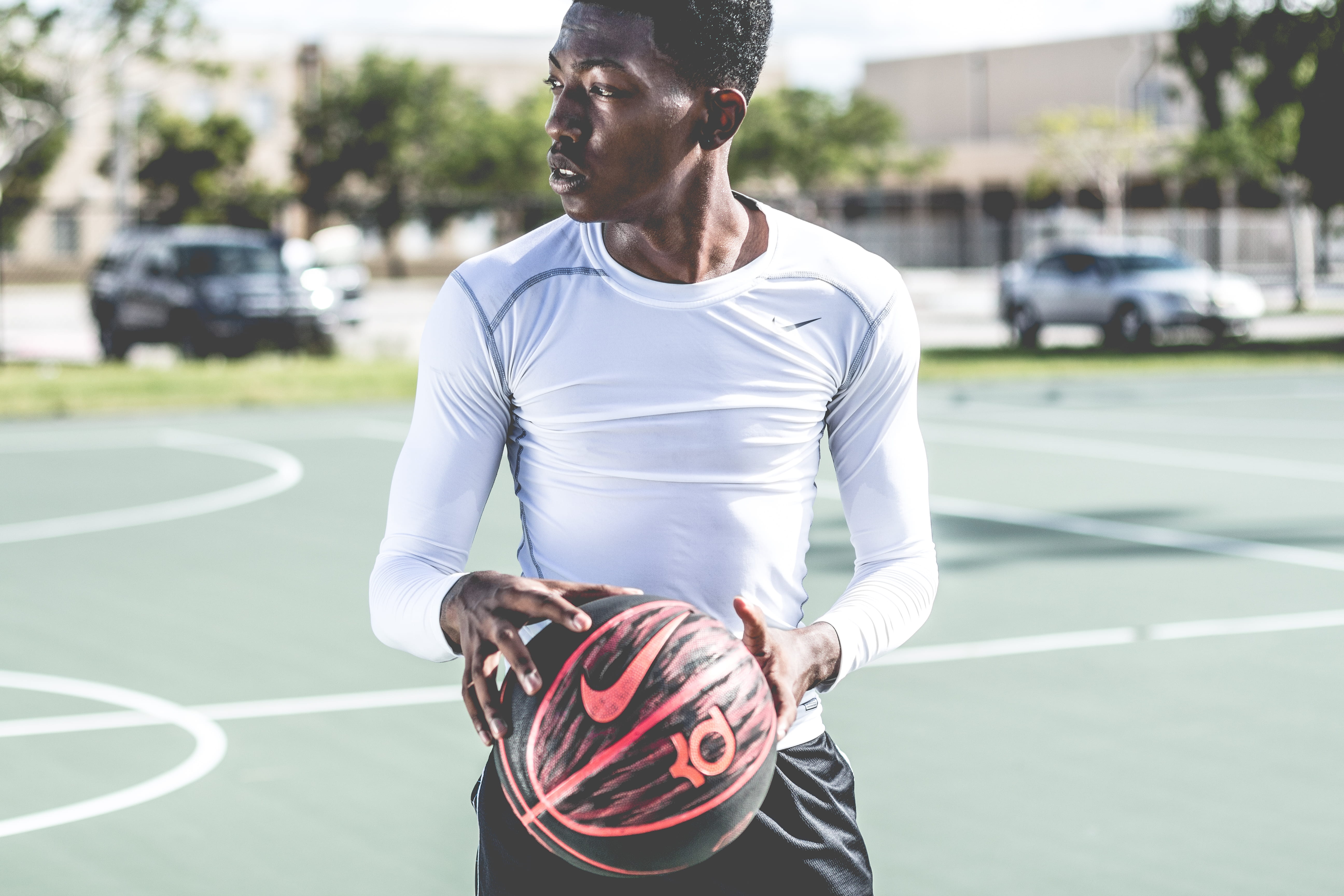 competition, focus on foreground, outdoors, adult, competitive Sport, relaxation Exercise, healthy Lifestyle, red, basketball - ball, lifestyles, shirt, HD Wallpaper
