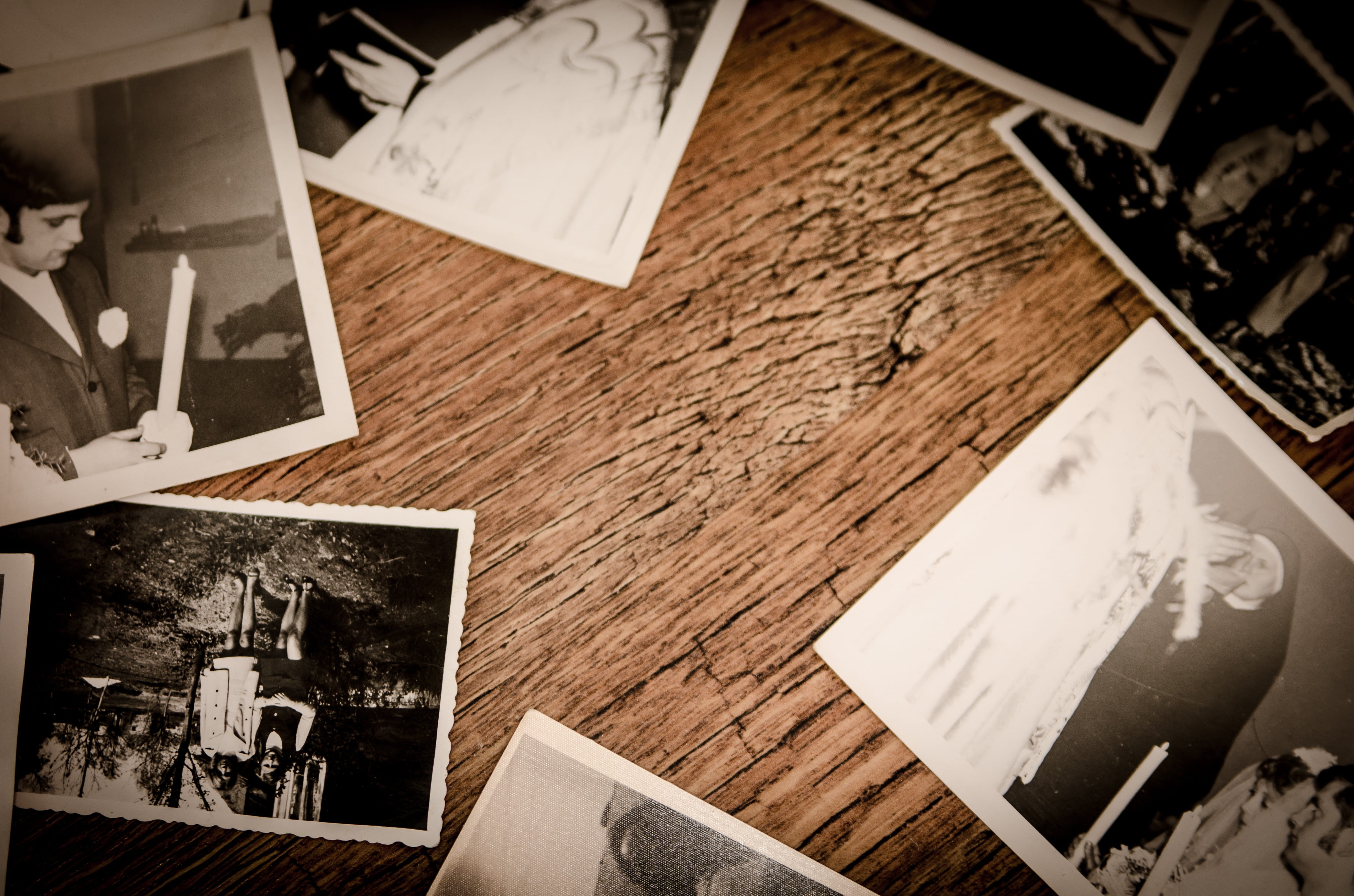 high angle view, old, picture frame, Photos, pen, photography themes, paper, Memory, Nostalgia, still life, blank, old-fashioned, wood - material, dirty, HD Wallpaper