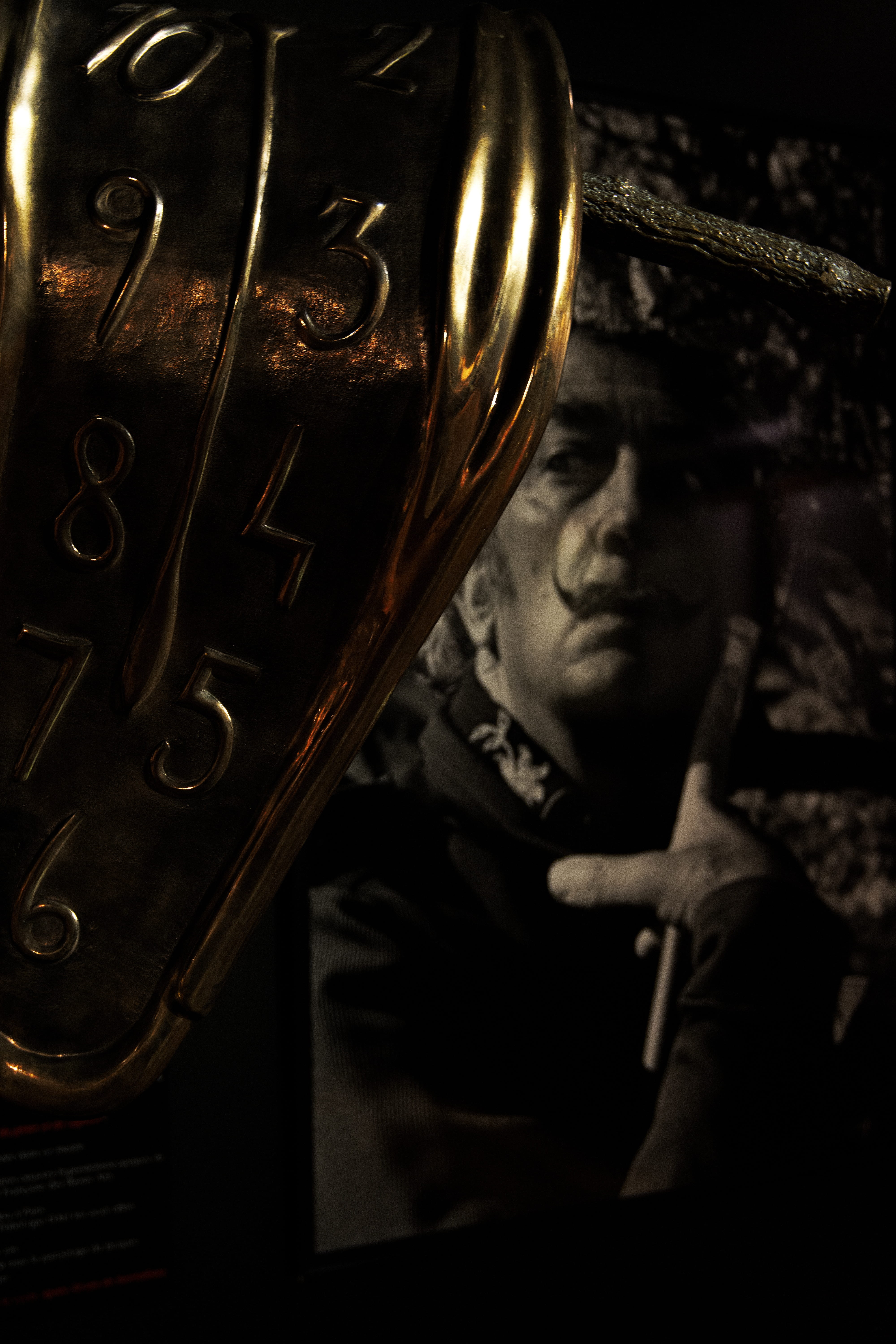 indoors, arts culture and entertainment, male likeness, technology, close-up, 5K, music, night, representation, dali, Exposure, gramophone, statue, art and craft, Phone HD Wallpaper