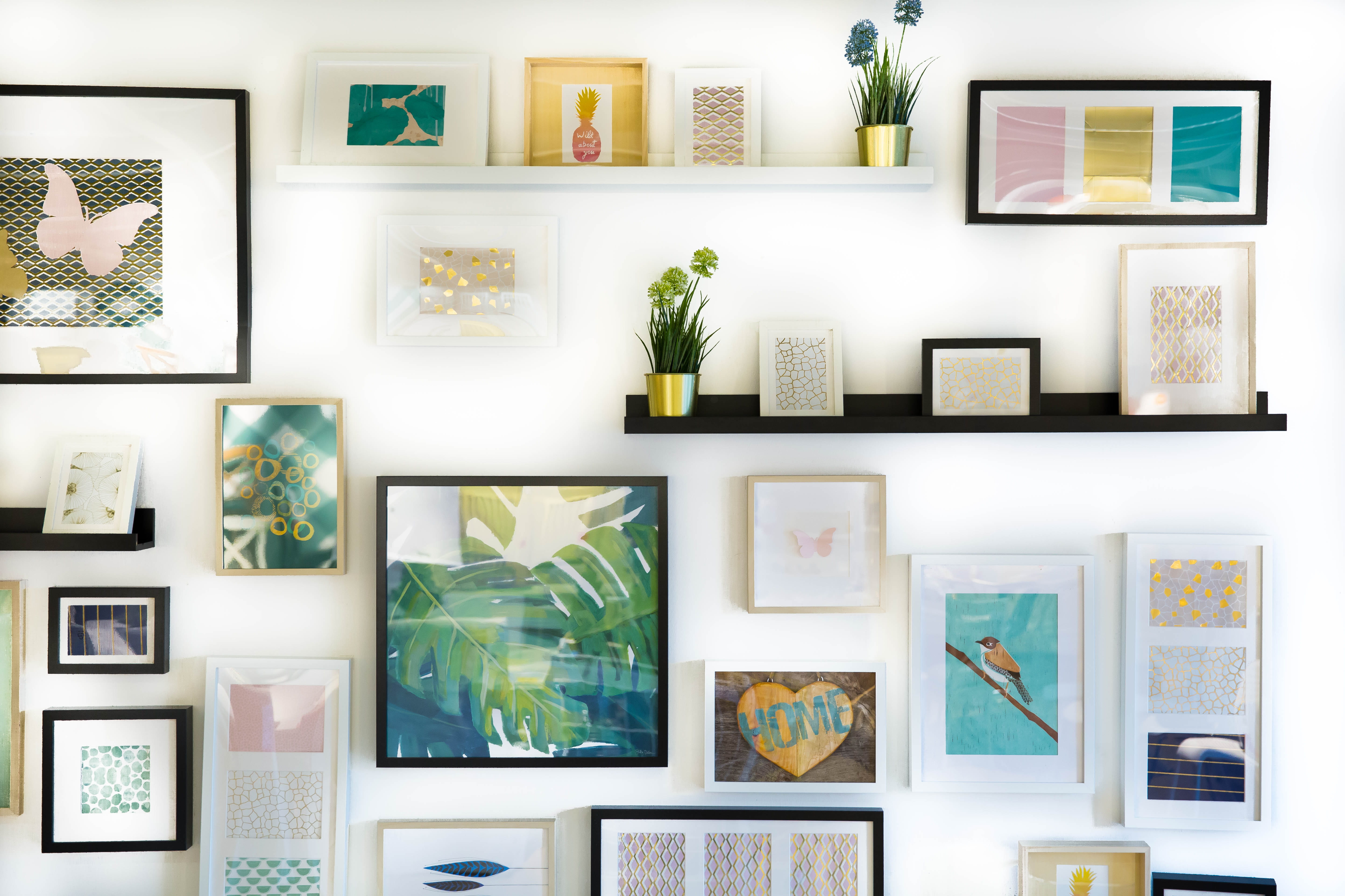 photography themes, choice, frame, shelf, domestic room, print, wall, variation, wall - building feature, indoors, portrait, assorted, paint, color, creativity, HD Wallpaper