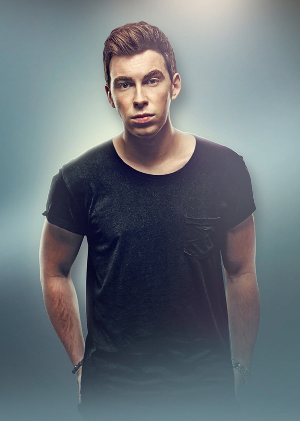 hair, crew, DJ, men, s, casual clothing, Hardwell, Robbert van de Corput, waist up, one person, looking at camera, hairstyle, studio shot, indoors, attitude, Phone HD Wallpaper