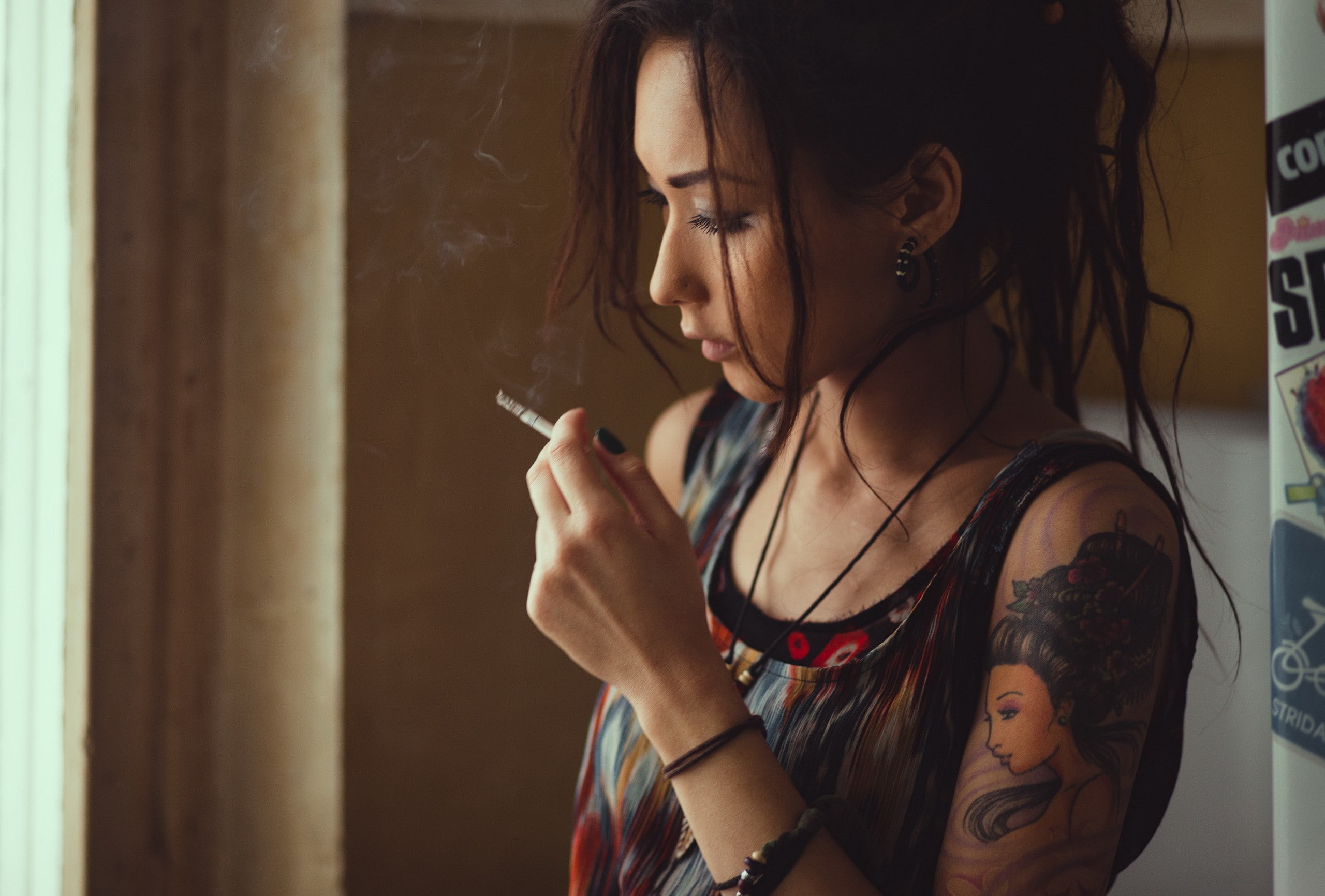 2K, face, model, women, smoking, nose piercing scar, cigarettes, HD Wallpaper