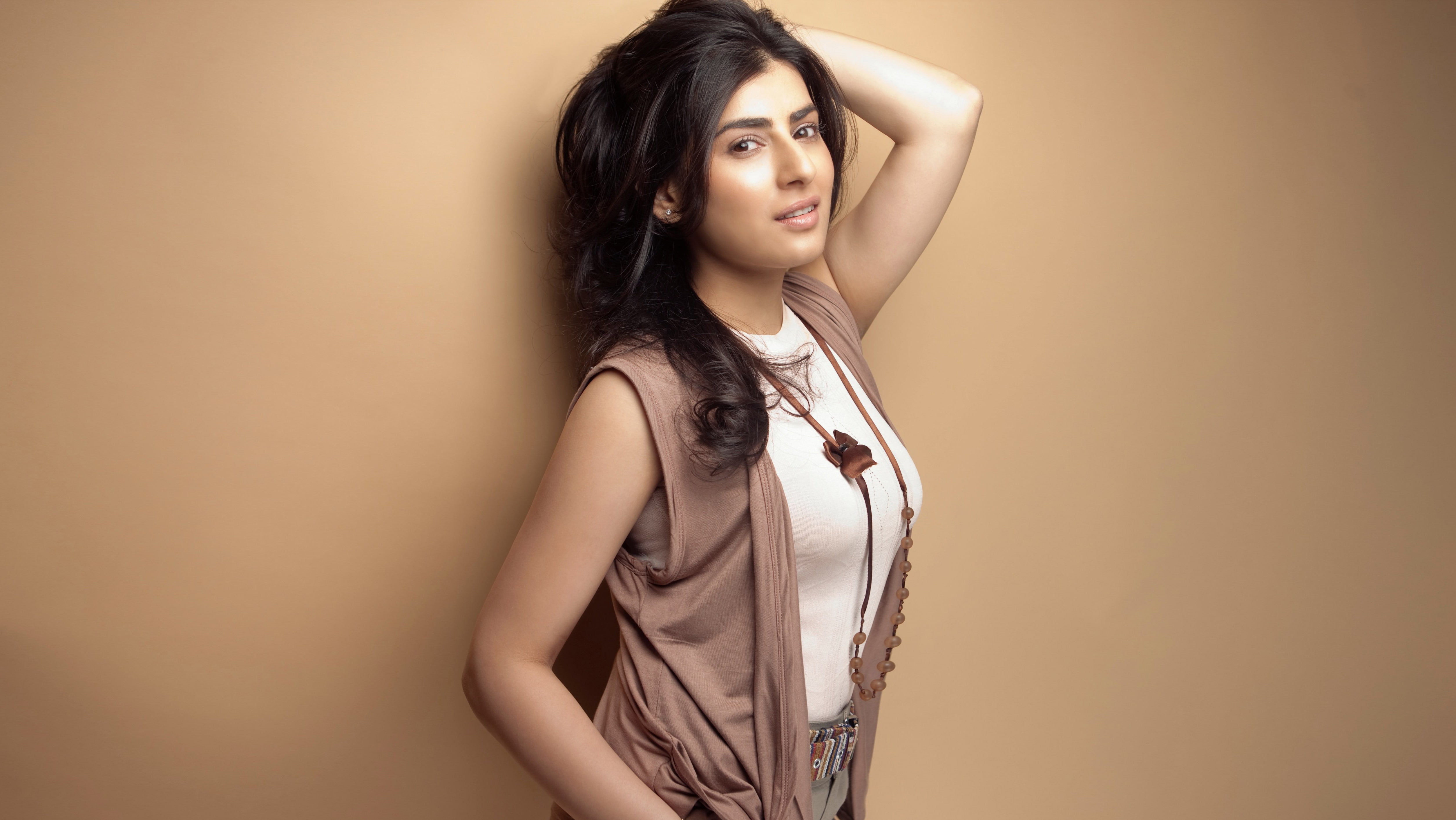 brown, 4K, 4K, crew, white, Veda, wearing, Telugu heroine, cardigan, sleeveless, Archana, Actress, neck, shirt, woman, HD Wallpaper