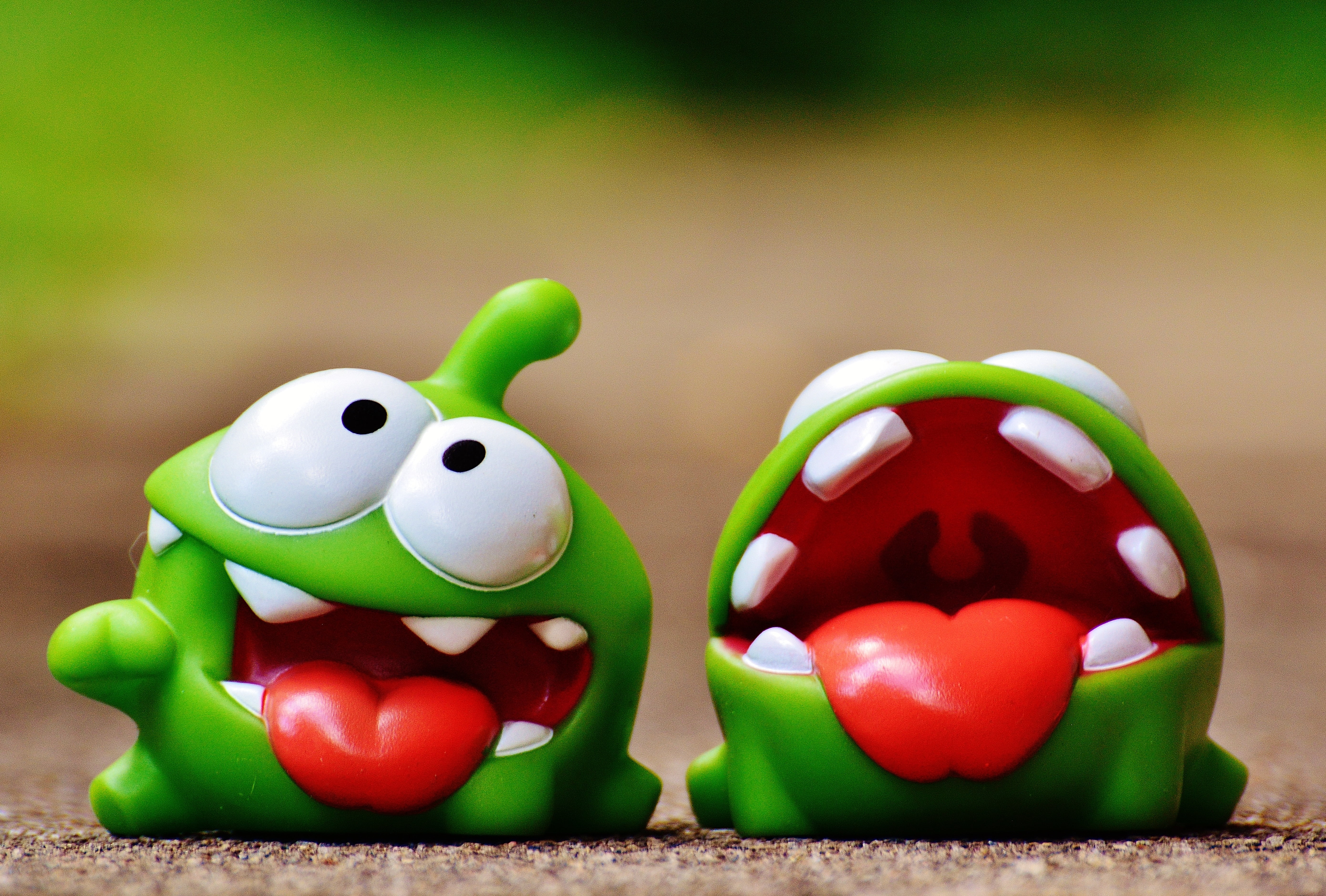 focus on foreground, no people, freshness, holiday, animal themes, cut the rope, celebration, cute, app, red, food and drink, close-up, 5K, representation, HD Wallpaper