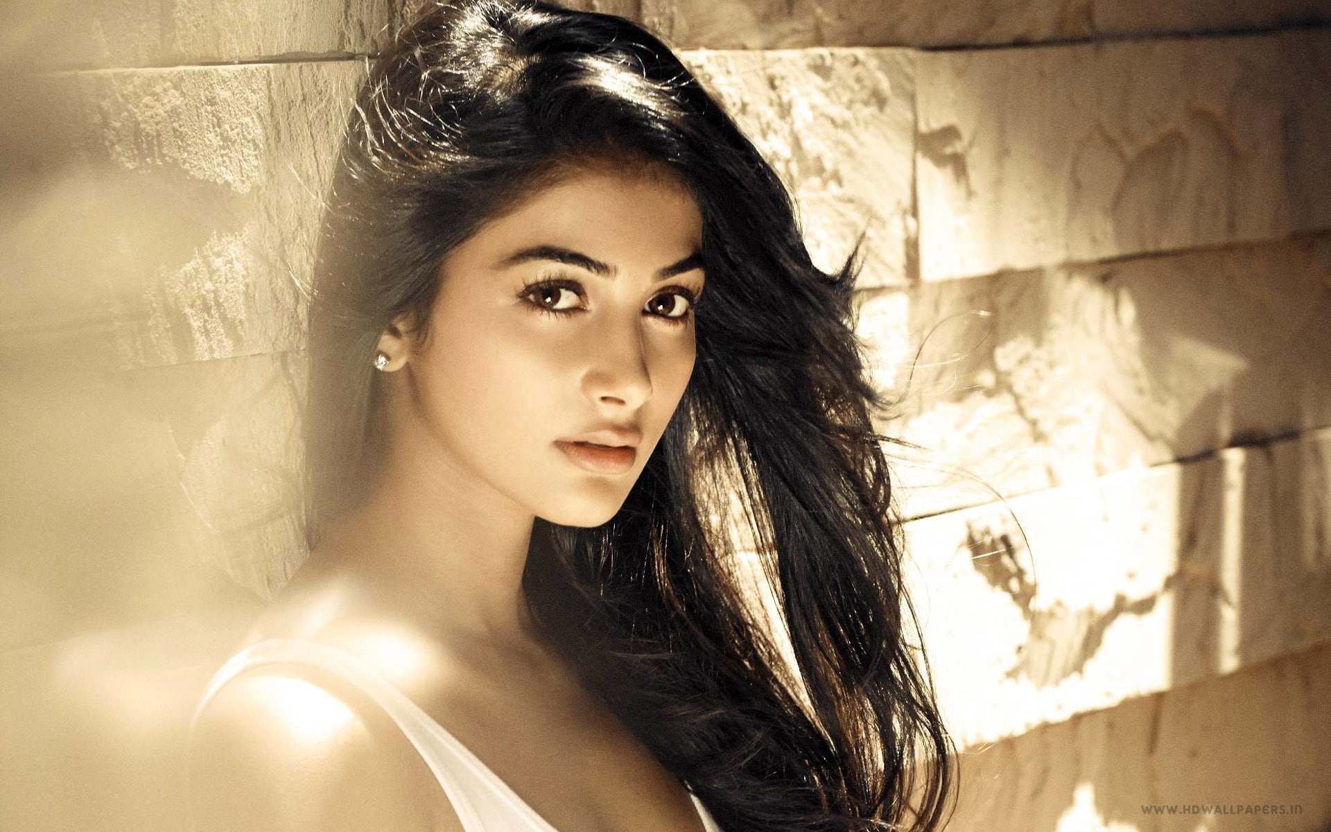 indoors, hairstyle, portrait, adult, women, Pooja, young women, beauty, hair, Actress, headshot, fashion, make-up, one person, Hegde, 1080P, black hair, HD Wallpaper