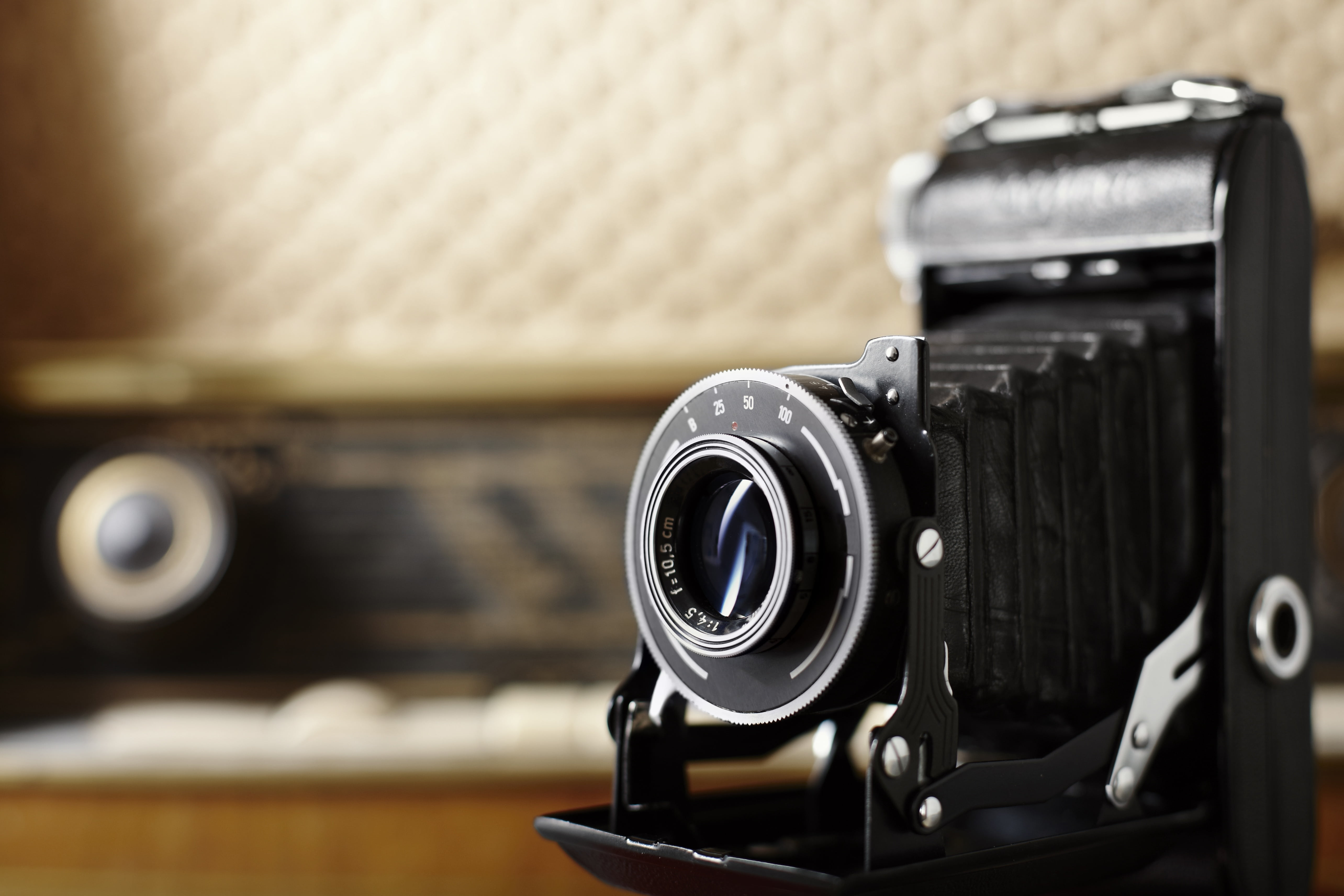 vintage, arts culture and entertainment, no people, radio, old-fashioned, old fotoapparat, photography, retro, antique, camera, technology, selective focus, HD Wallpaper